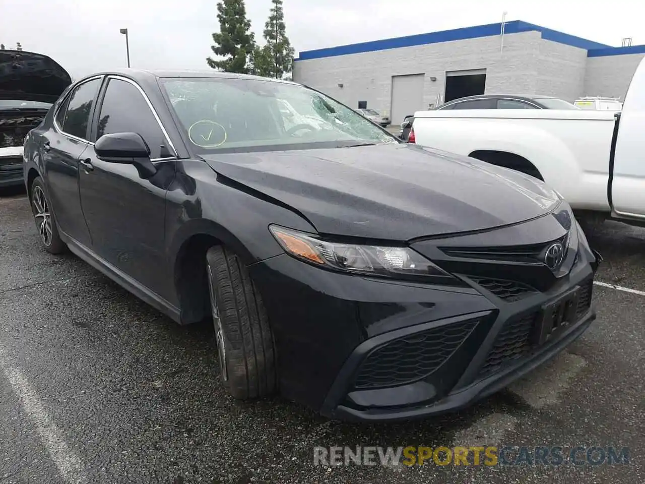 1 Photograph of a damaged car 4T1G11AK7MU427266 TOYOTA CAMRY 2021