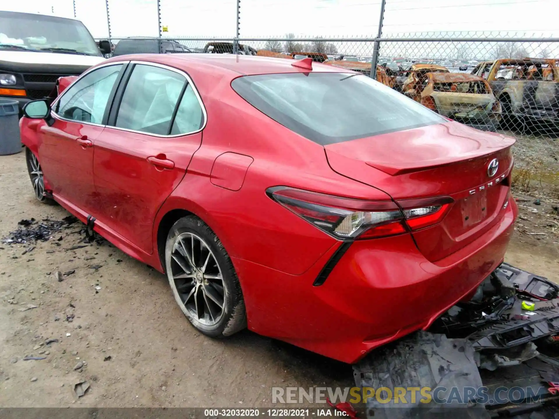 3 Photograph of a damaged car 4T1G11AK7MU427316 TOYOTA CAMRY 2021