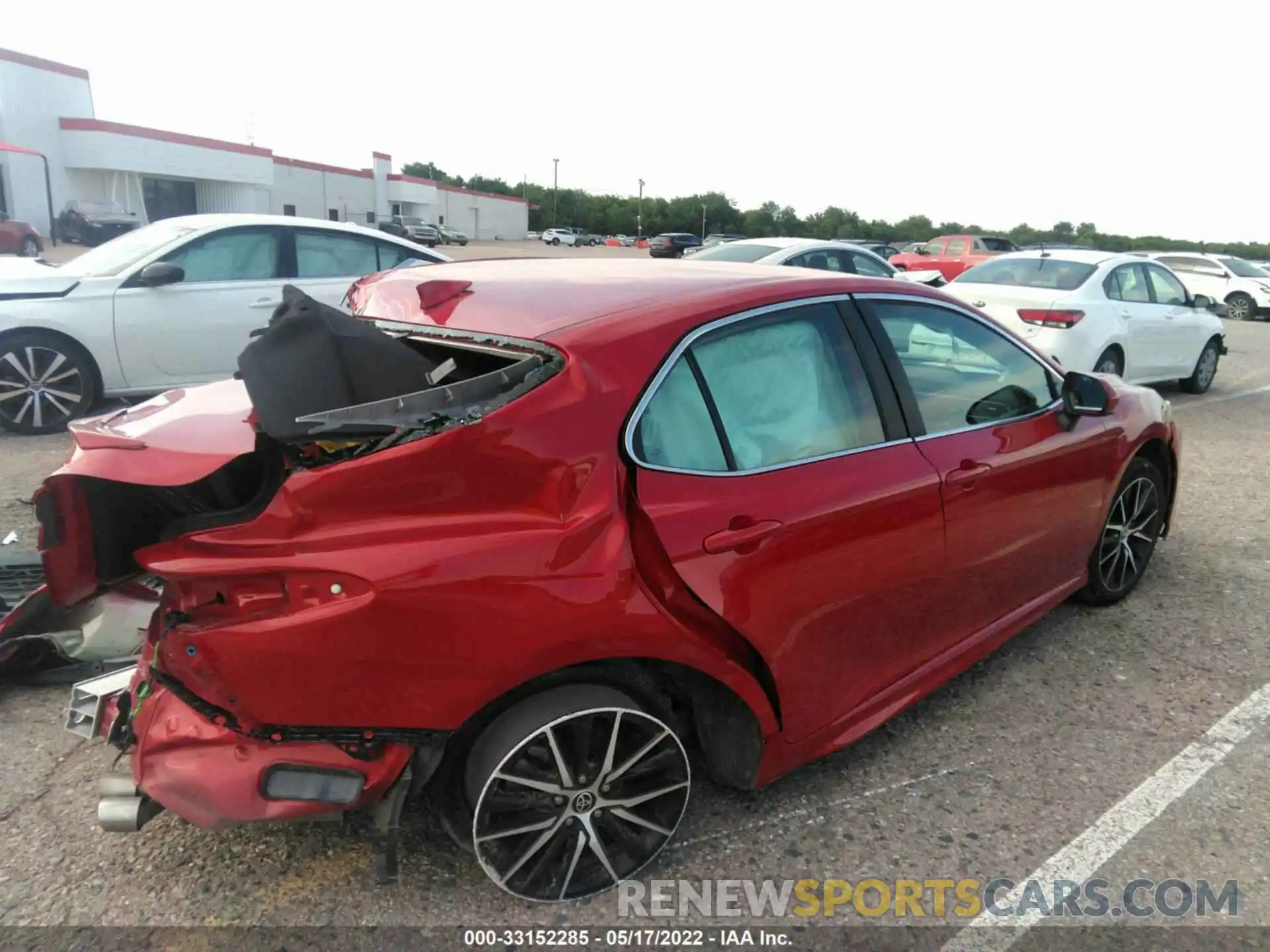 4 Photograph of a damaged car 4T1G11AK7MU435609 TOYOTA CAMRY 2021