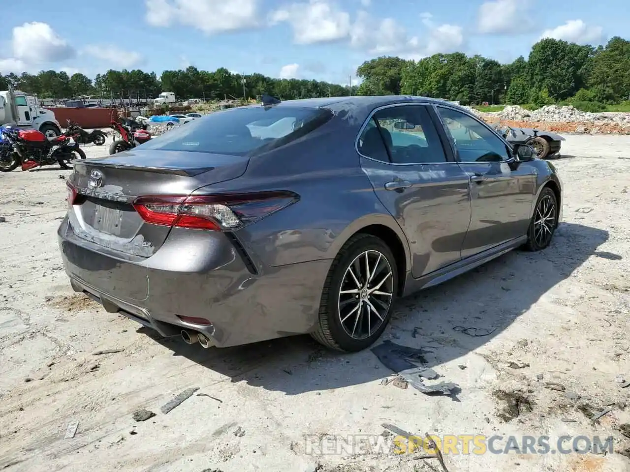 4 Photograph of a damaged car 4T1G11AK7MU437831 TOYOTA CAMRY 2021