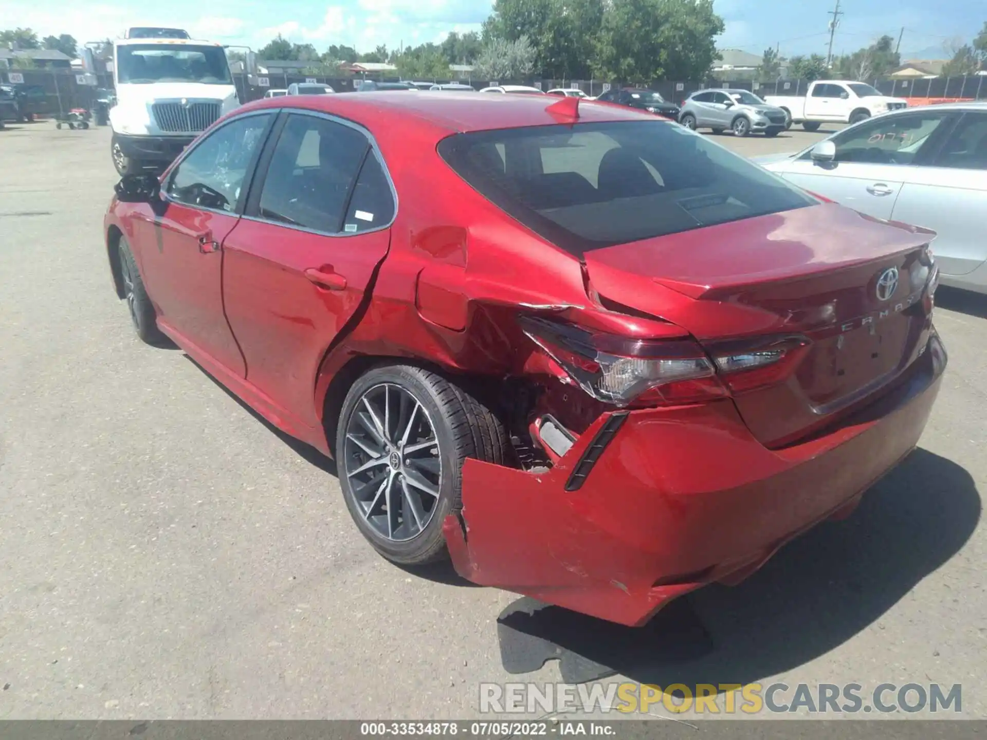 6 Photograph of a damaged car 4T1G11AK7MU464365 TOYOTA CAMRY 2021