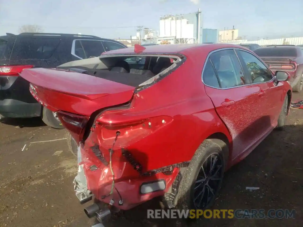 4 Photograph of a damaged car 4T1G11AK7MU467069 TOYOTA CAMRY 2021