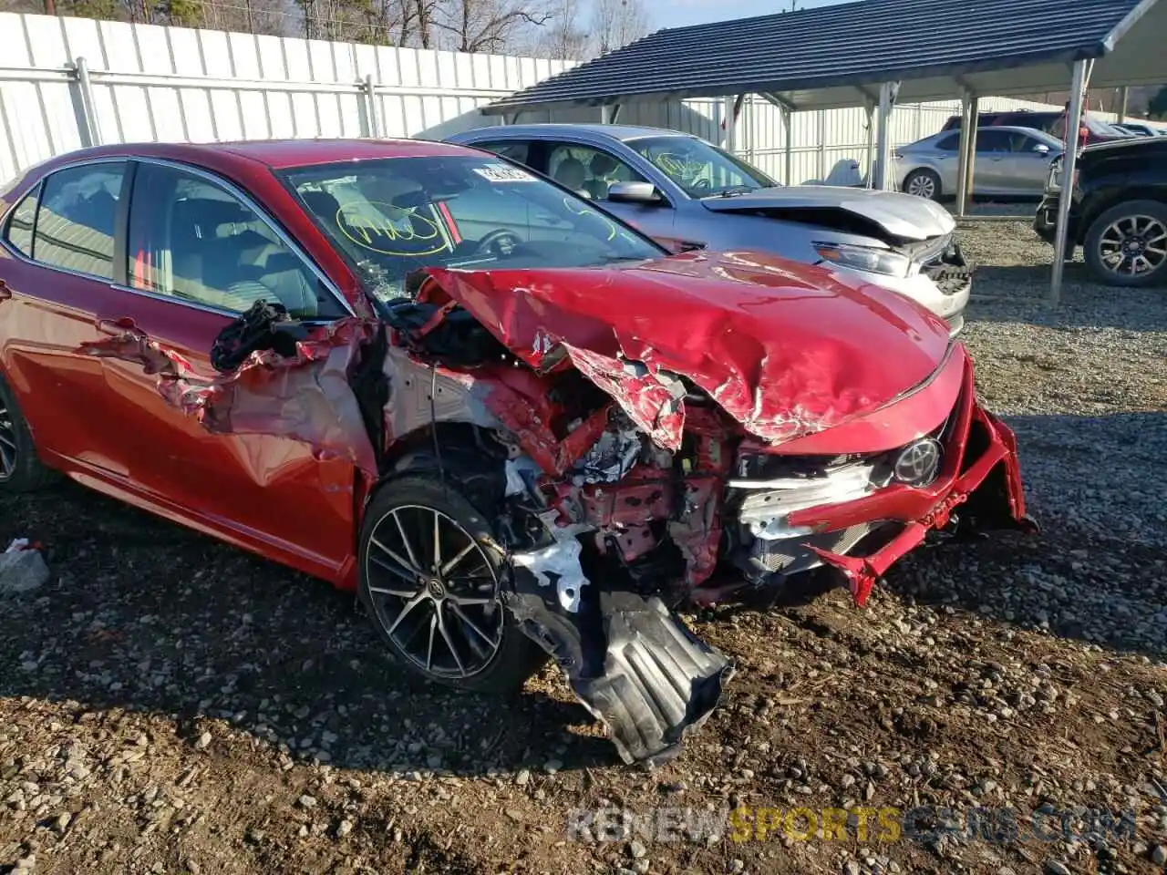 9 Photograph of a damaged car 4T1G11AK7MU467850 TOYOTA CAMRY 2021