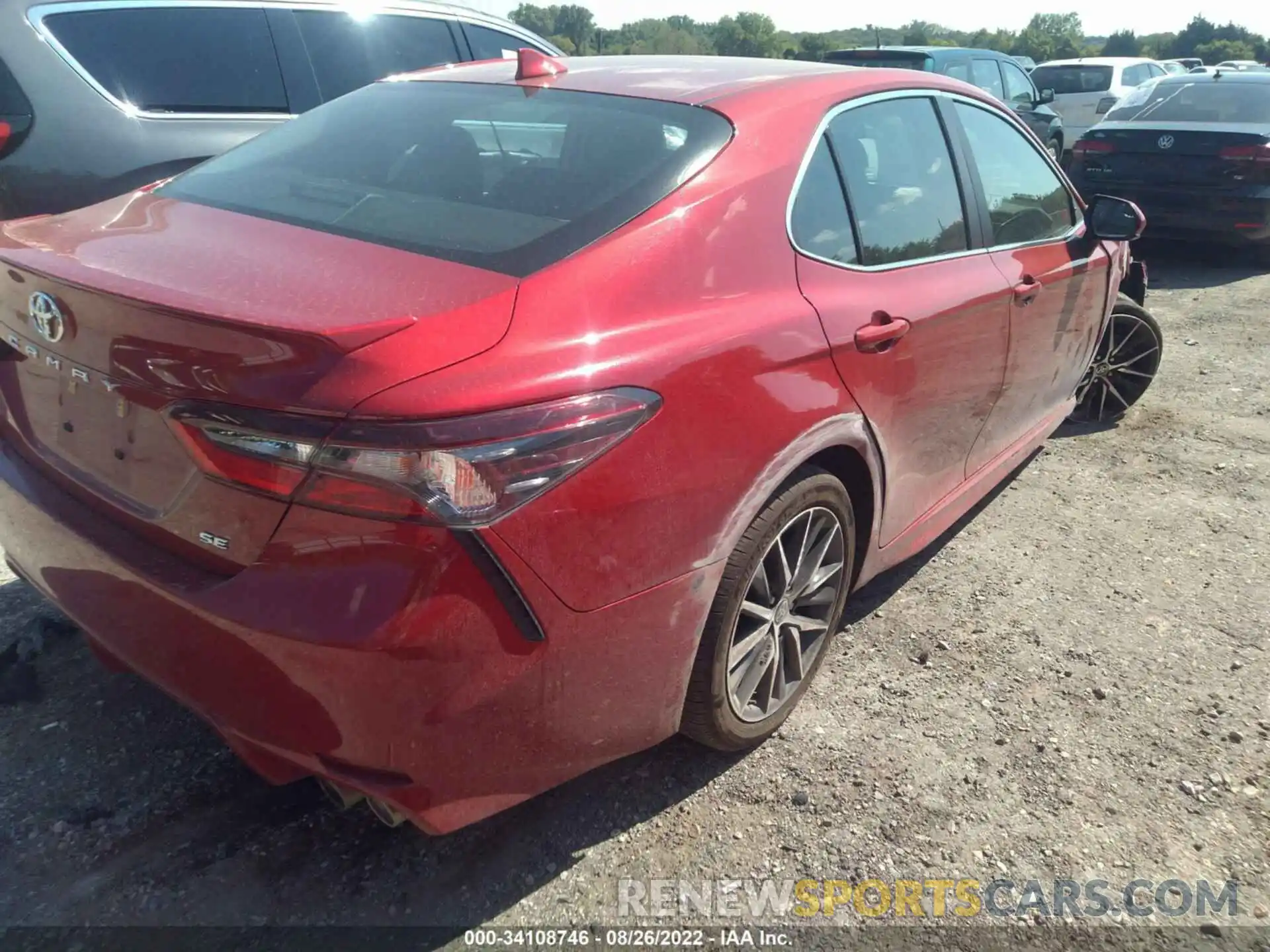 4 Photograph of a damaged car 4T1G11AK7MU475382 TOYOTA CAMRY 2021