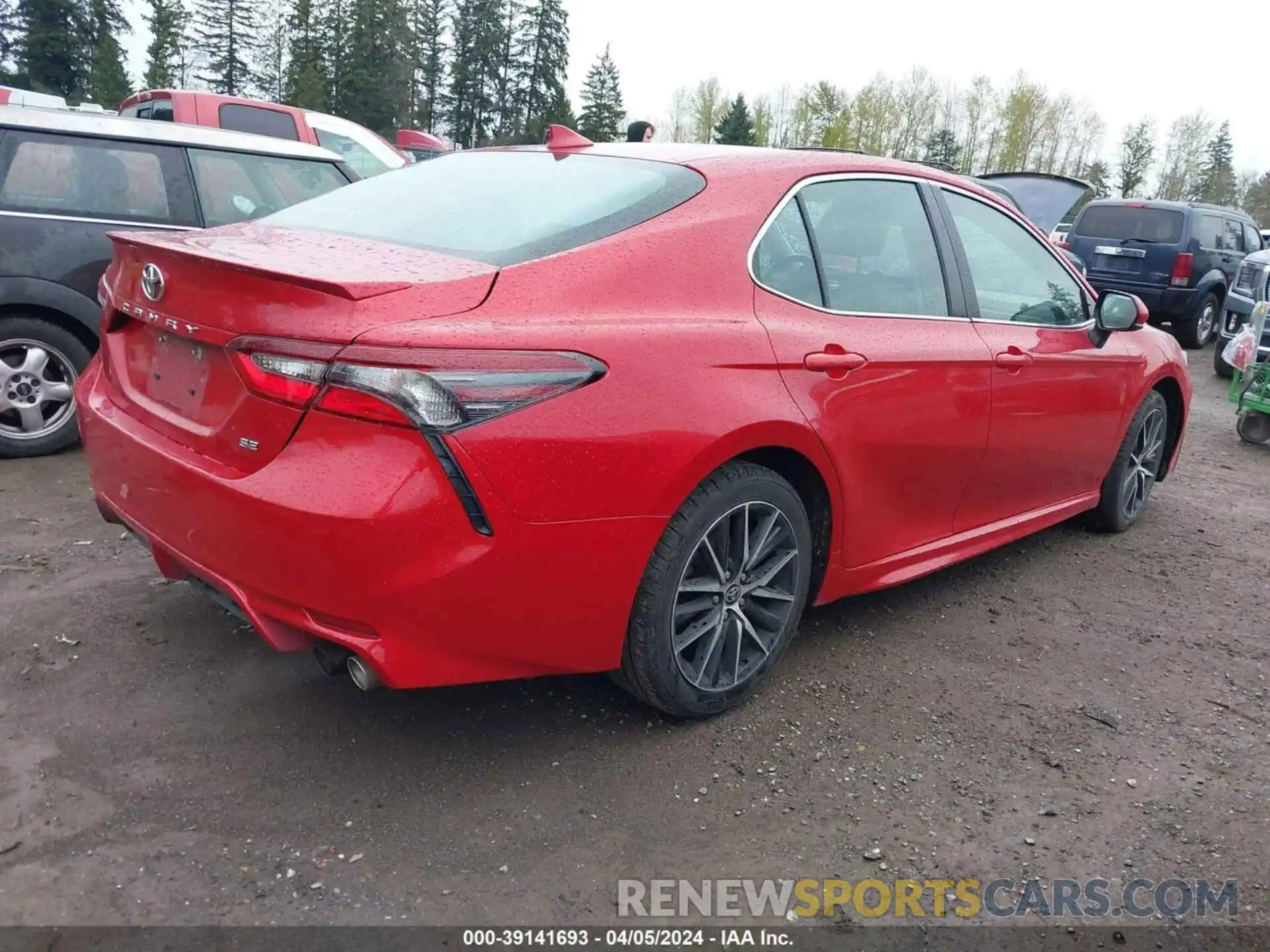 4 Photograph of a damaged car 4T1G11AK7MU482347 TOYOTA CAMRY 2021