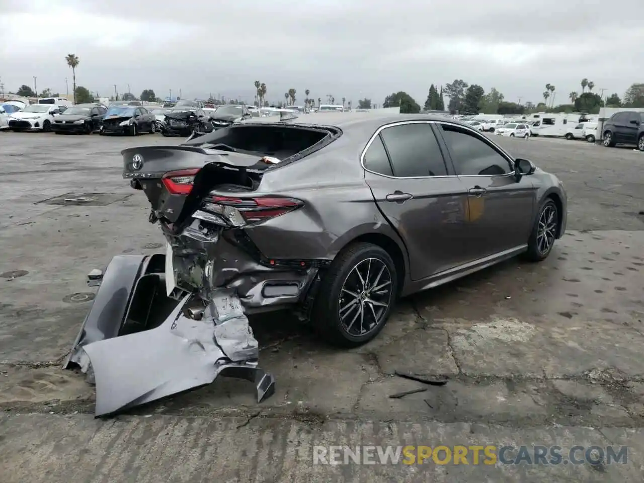 4 Photograph of a damaged car 4T1G11AK7MU519963 TOYOTA CAMRY 2021