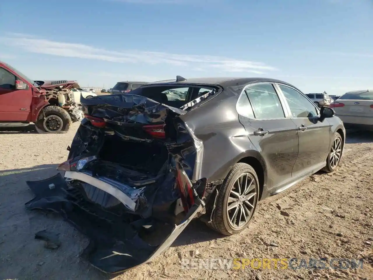 4 Photograph of a damaged car 4T1G11AK7MU521406 TOYOTA CAMRY 2021