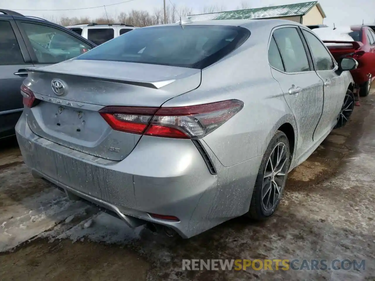 4 Photograph of a damaged car 4T1G11AK7MU524502 TOYOTA CAMRY 2021