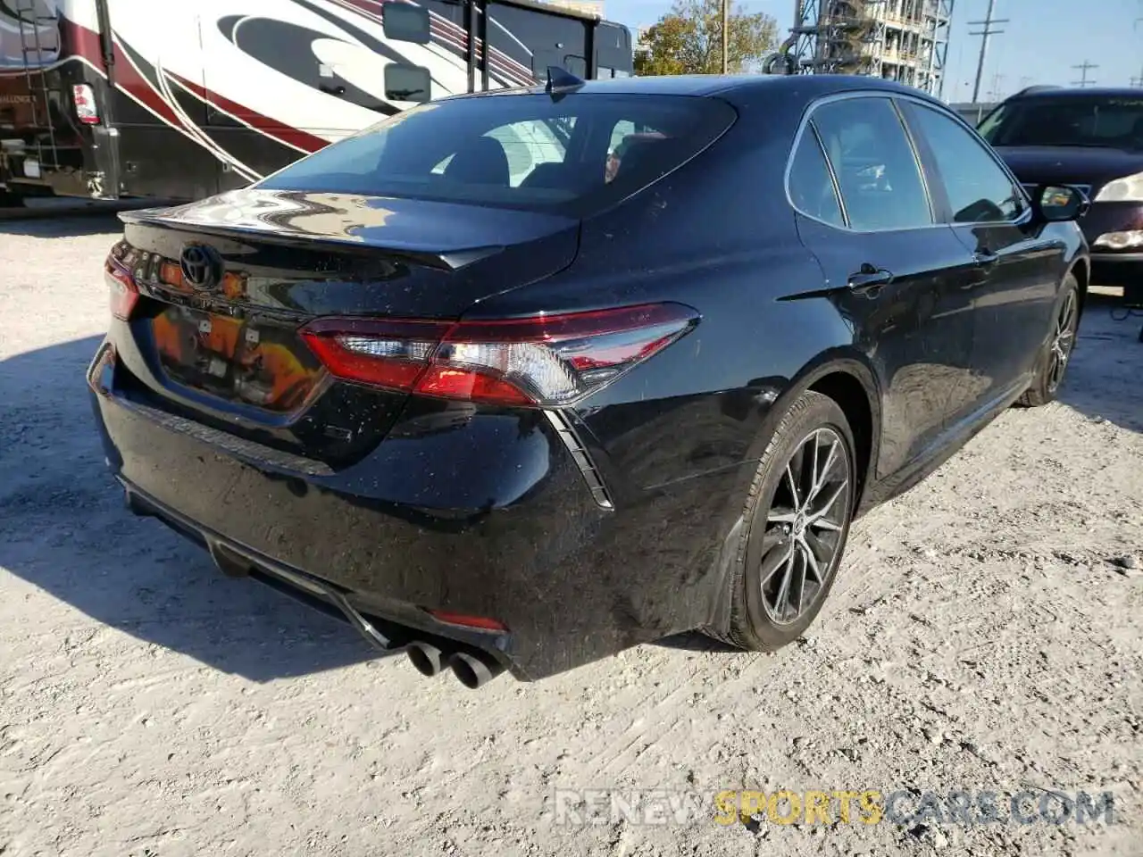 4 Фотография поврежденного автомобиля 4T1G11AK7MU539274 TOYOTA CAMRY 2021