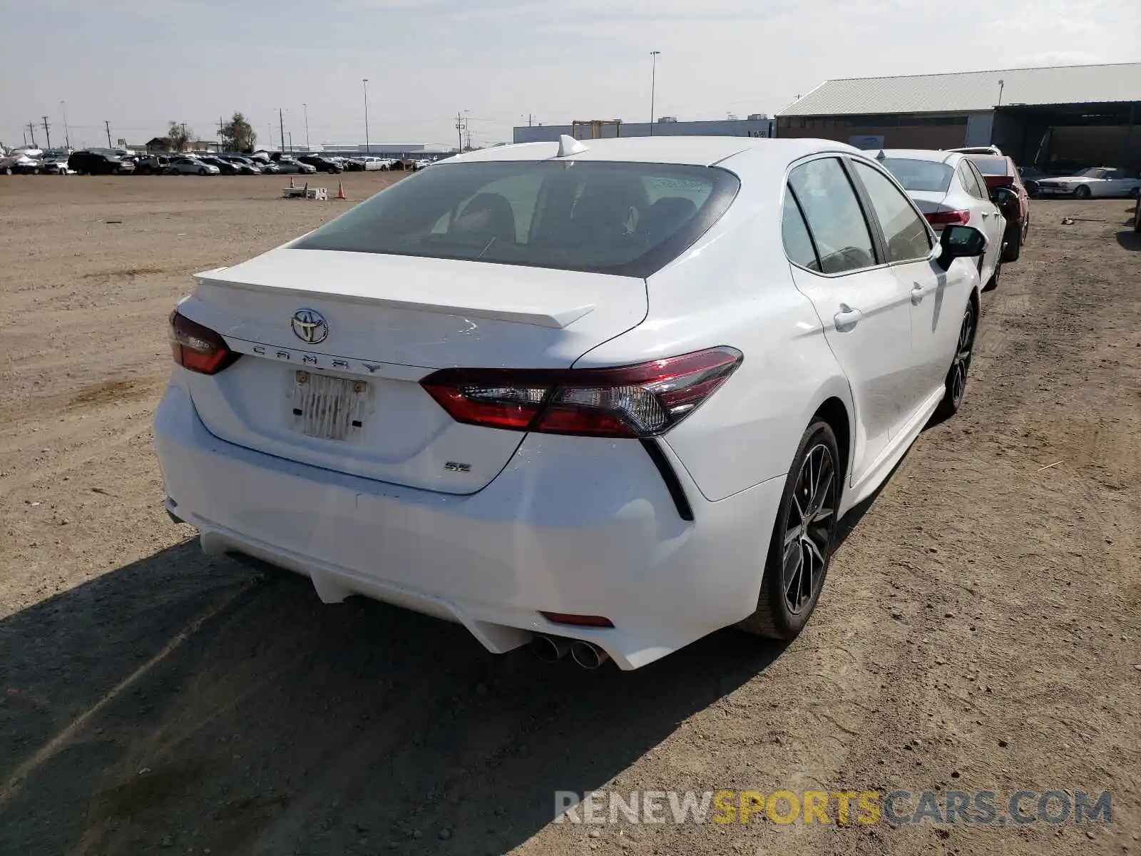 4 Photograph of a damaged car 4T1G11AK7MU541199 TOYOTA CAMRY 2021