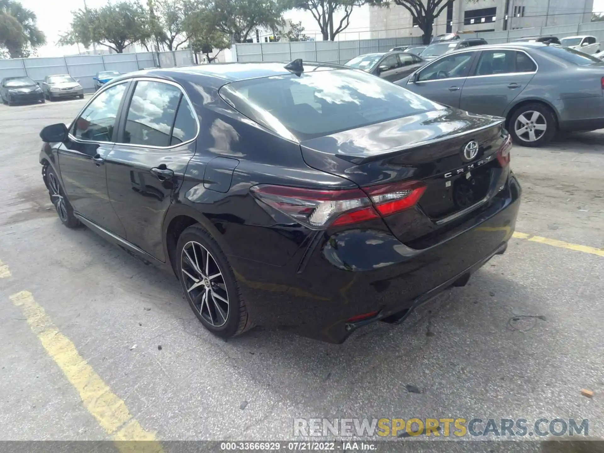 3 Photograph of a damaged car 4T1G11AK7MU550162 TOYOTA CAMRY 2021