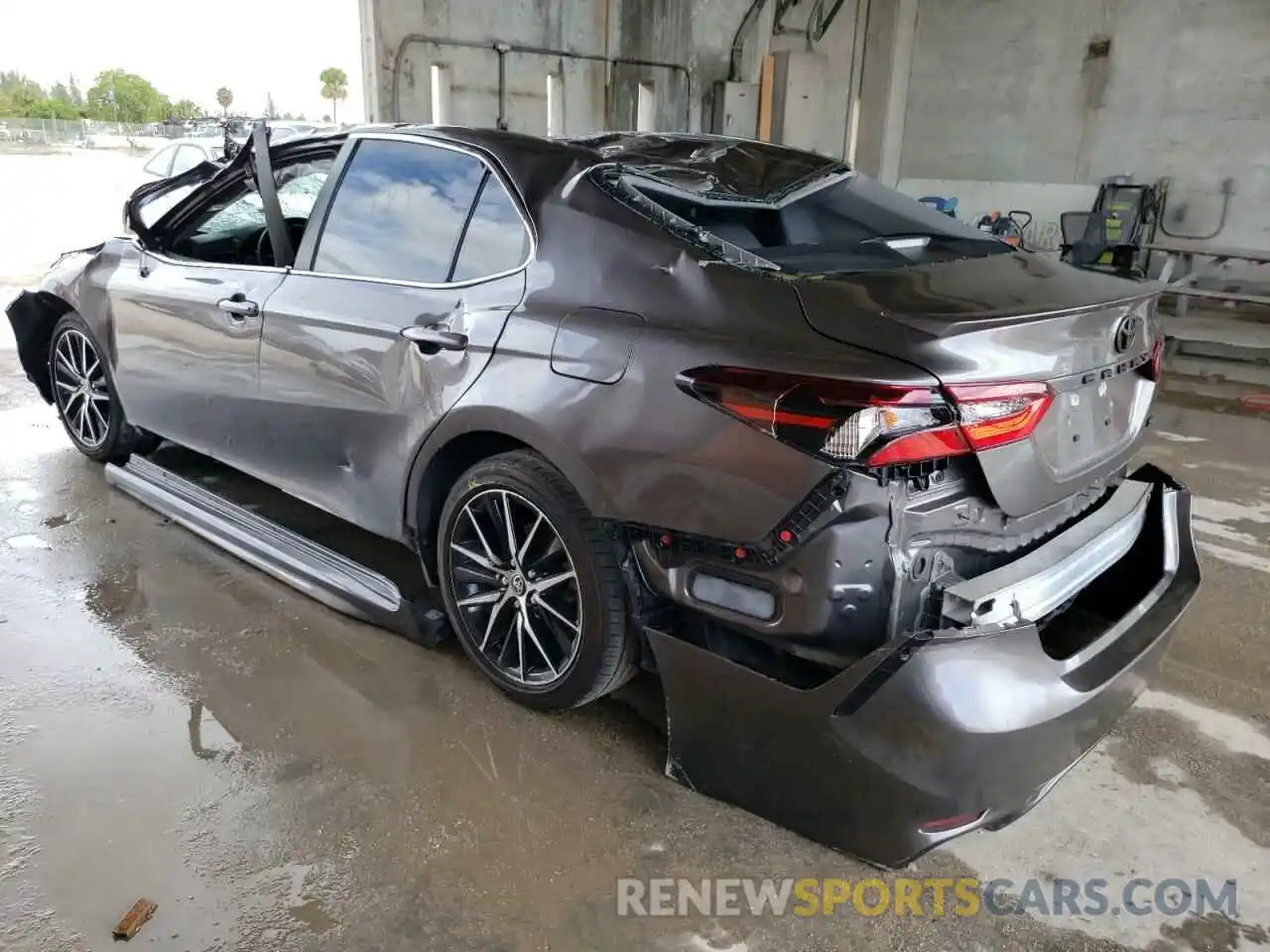 3 Photograph of a damaged car 4T1G11AK7MU553322 TOYOTA CAMRY 2021