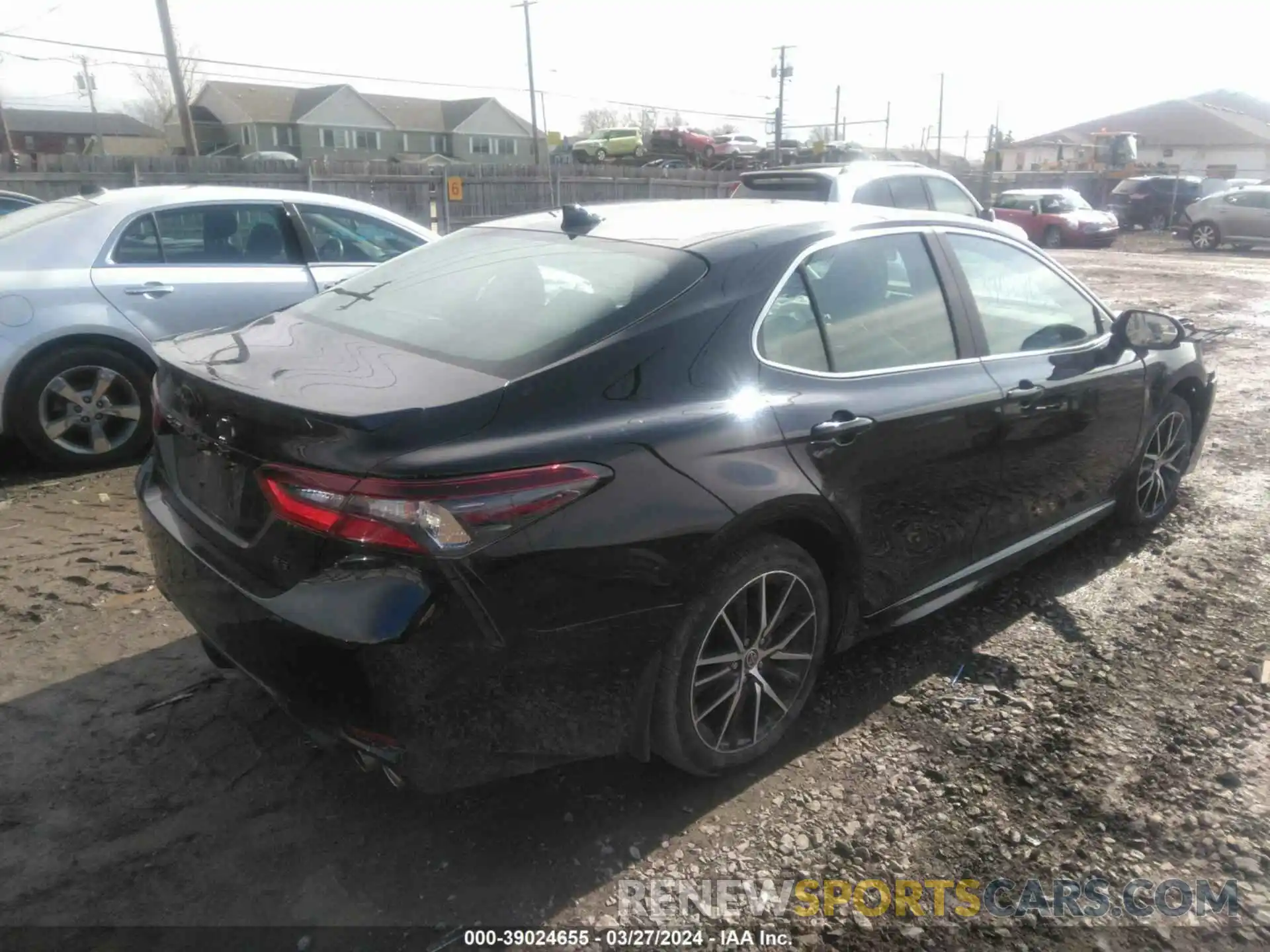 4 Photograph of a damaged car 4T1G11AK7MU554874 TOYOTA CAMRY 2021