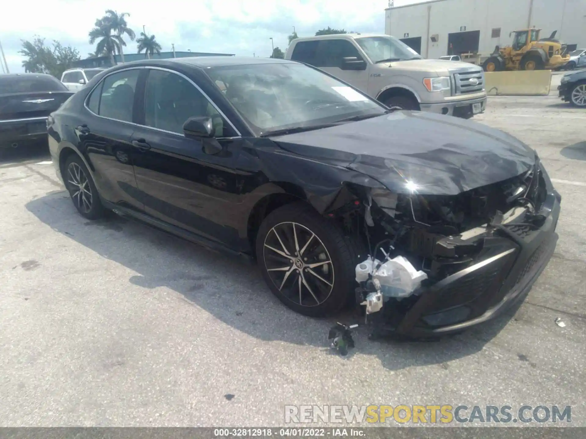 1 Photograph of a damaged car 4T1G11AK7MU557712 TOYOTA CAMRY 2021