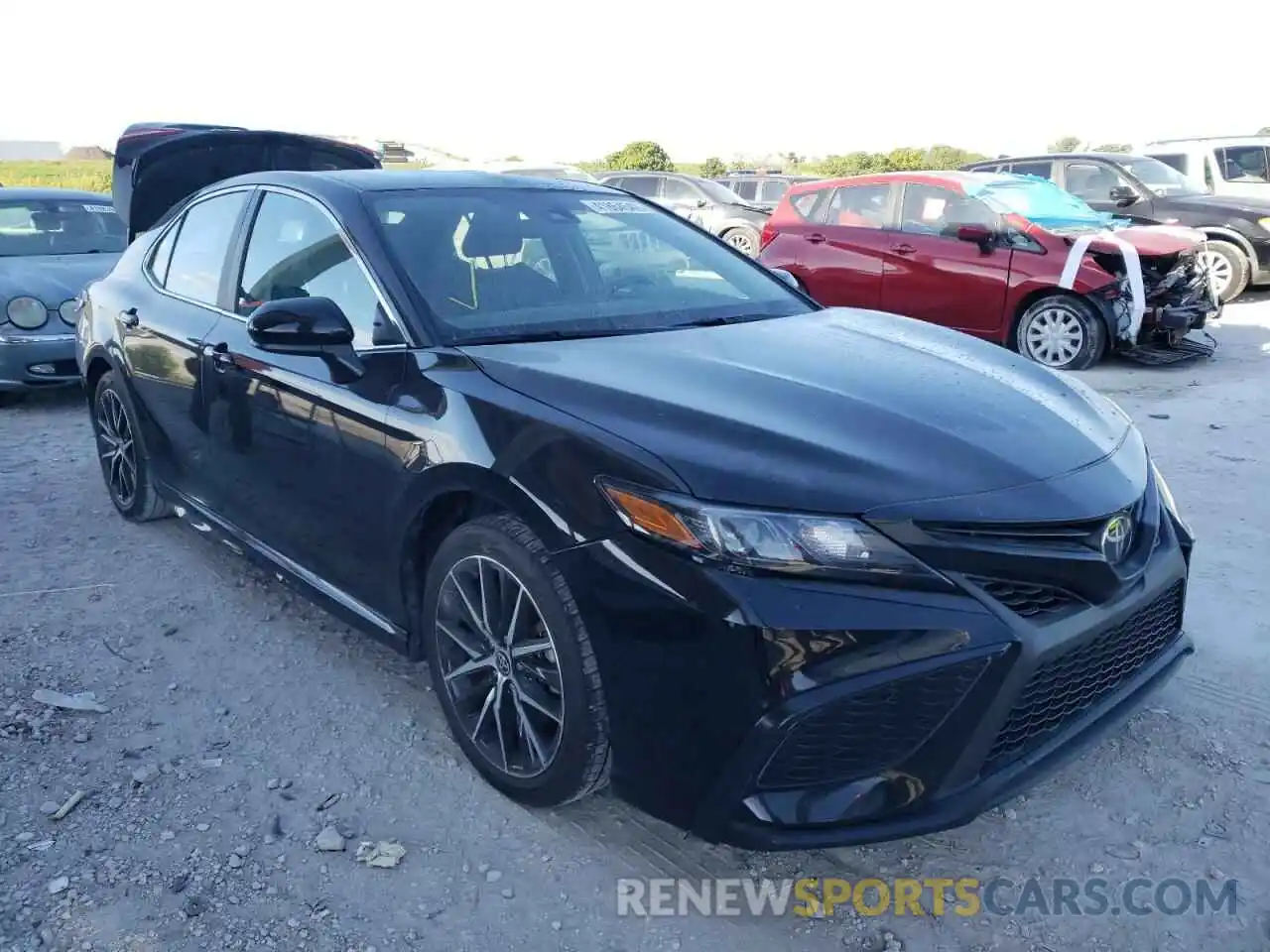 1 Photograph of a damaged car 4T1G11AK7MU558052 TOYOTA CAMRY 2021