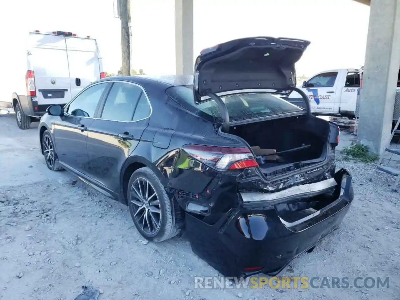 3 Photograph of a damaged car 4T1G11AK7MU558052 TOYOTA CAMRY 2021