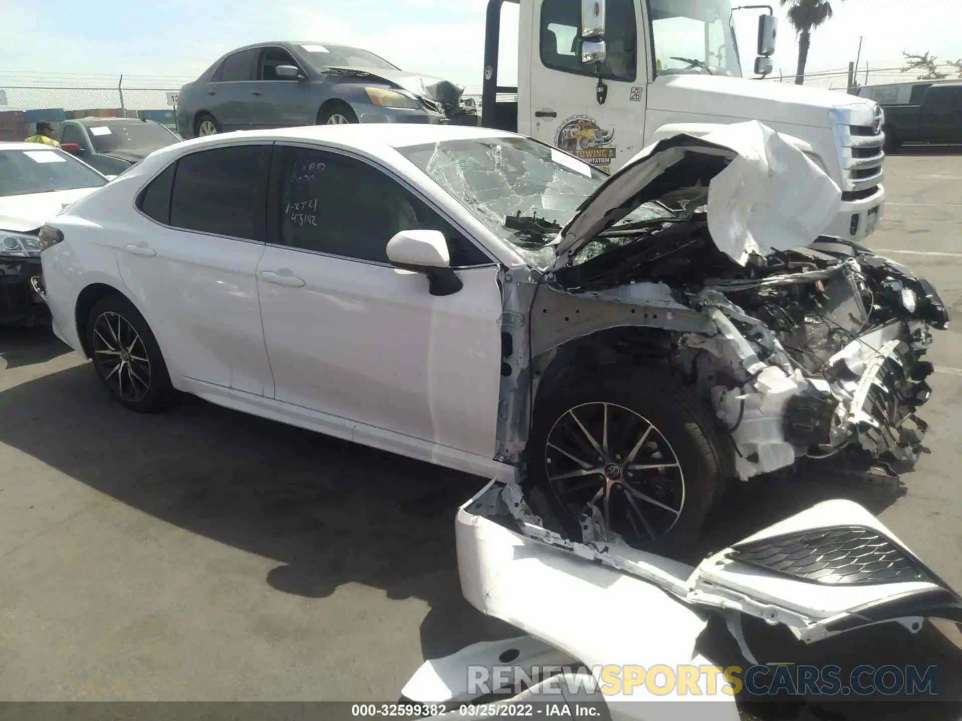 1 Photograph of a damaged car 4T1G11AK7MU560237 TOYOTA CAMRY 2021