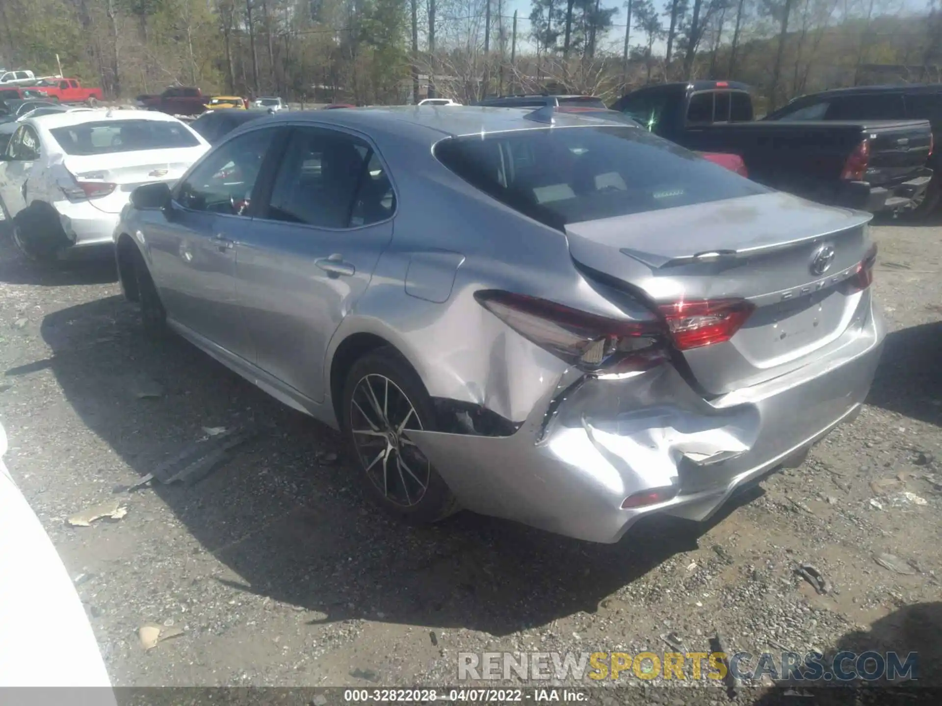 3 Photograph of a damaged car 4T1G11AK7MU561386 TOYOTA CAMRY 2021