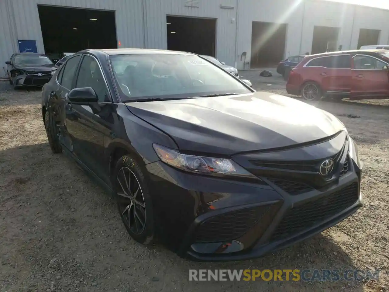 1 Photograph of a damaged car 4T1G11AK7MU561744 TOYOTA CAMRY 2021