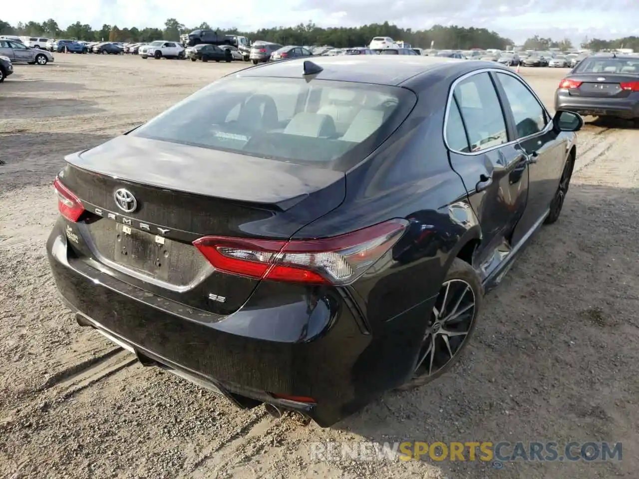 4 Photograph of a damaged car 4T1G11AK7MU561744 TOYOTA CAMRY 2021