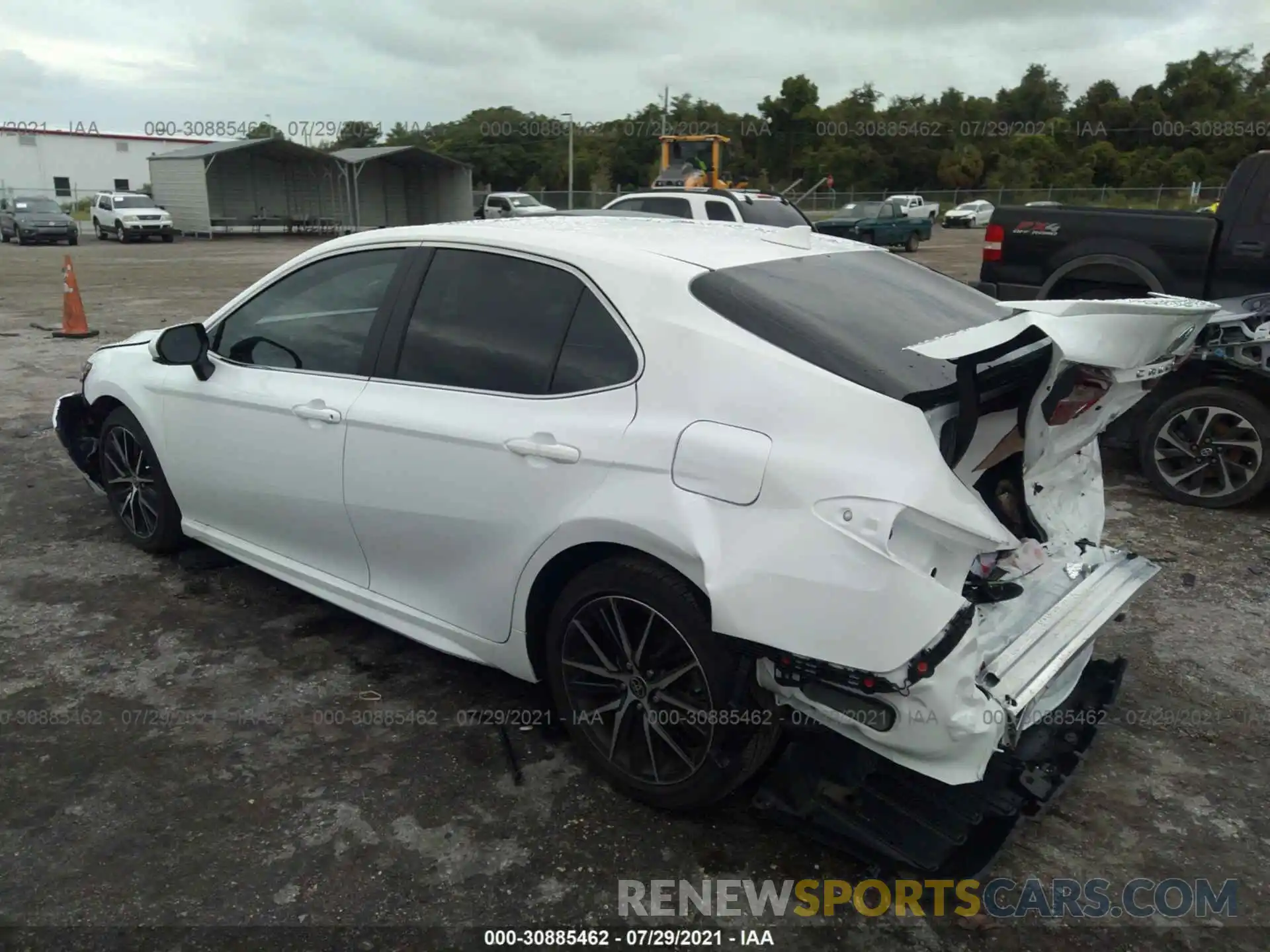 3 Photograph of a damaged car 4T1G11AK7MU564031 TOYOTA CAMRY 2021