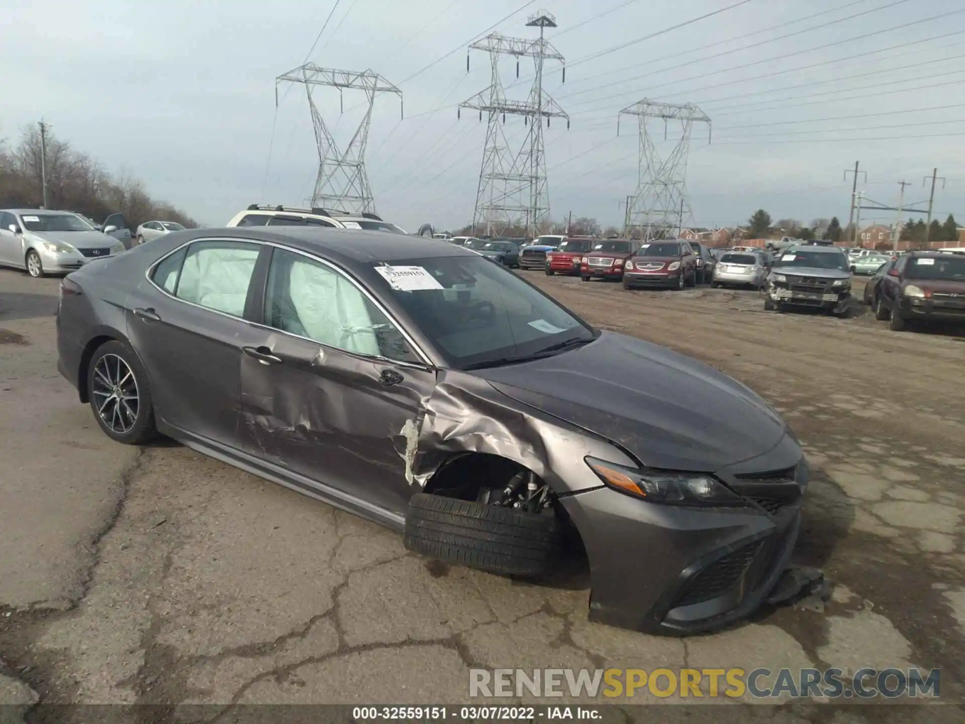 1 Photograph of a damaged car 4T1G11AK7MU566863 TOYOTA CAMRY 2021