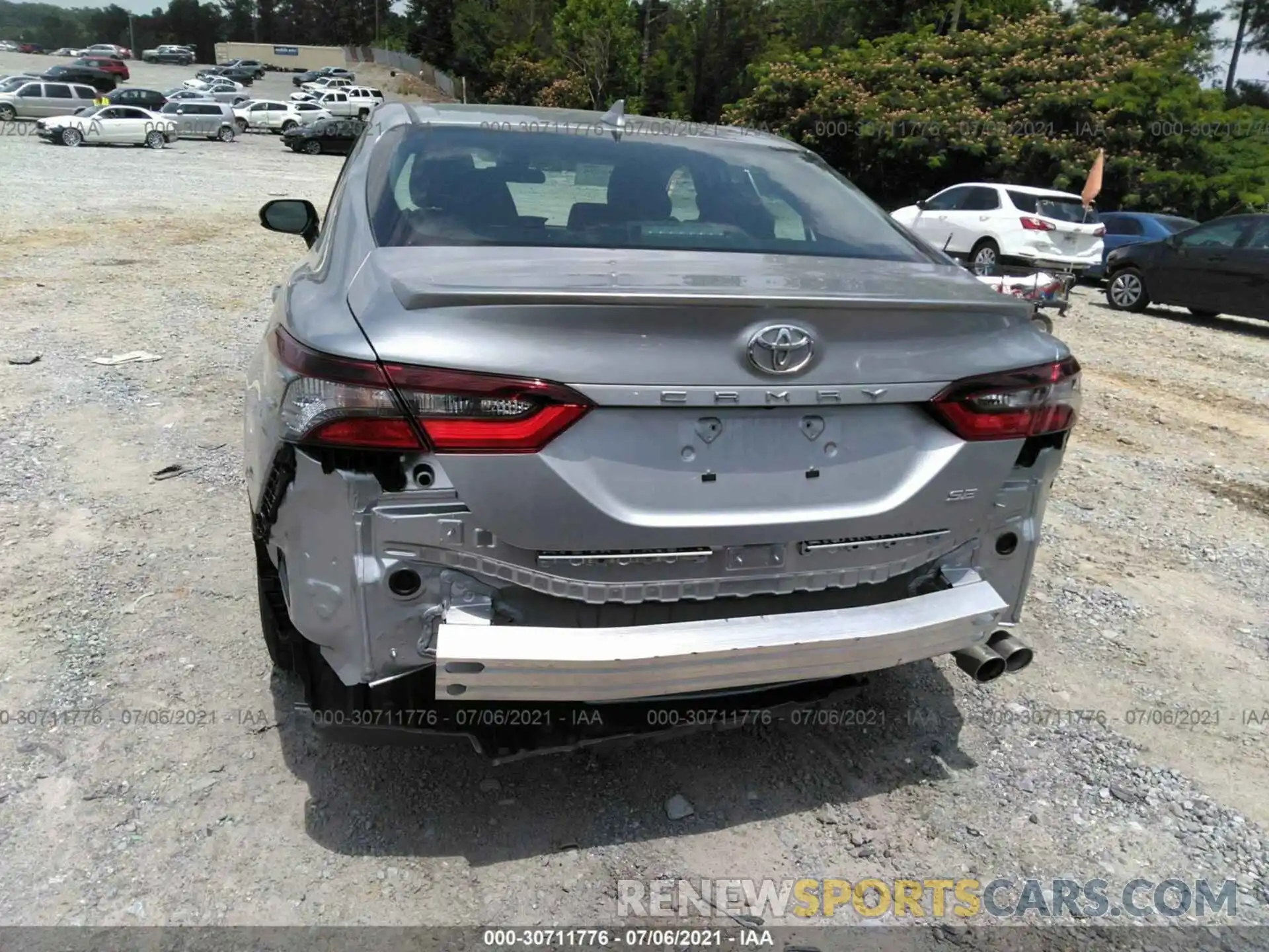 6 Photograph of a damaged car 4T1G11AK7MU570802 TOYOTA CAMRY 2021