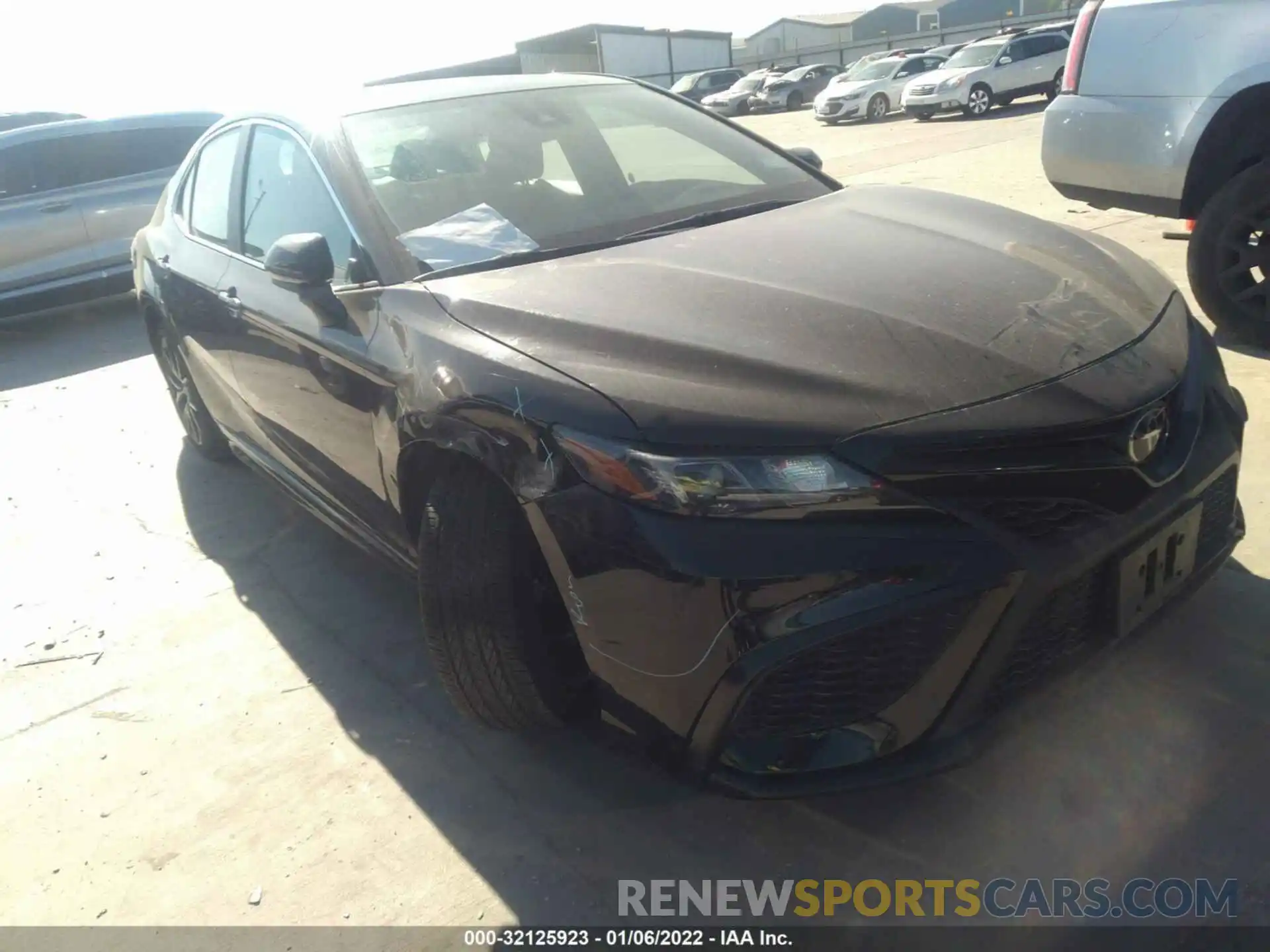 1 Photograph of a damaged car 4T1G11AK7MU576227 TOYOTA CAMRY 2021