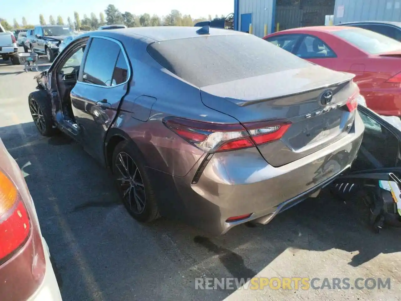 3 Photograph of a damaged car 4T1G11AK7MU579211 TOYOTA CAMRY 2021