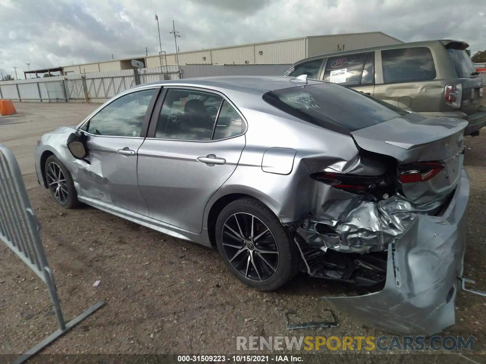 3 Photograph of a damaged car 4T1G11AK7MU580245 TOYOTA CAMRY 2021