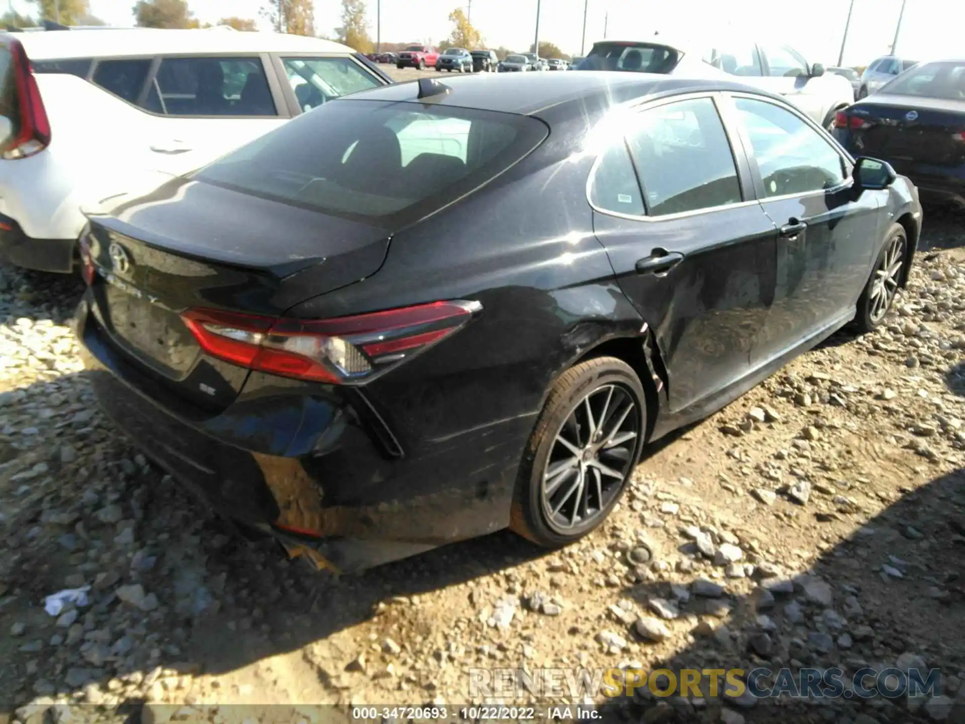 4 Photograph of a damaged car 4T1G11AK7MU593237 TOYOTA CAMRY 2021