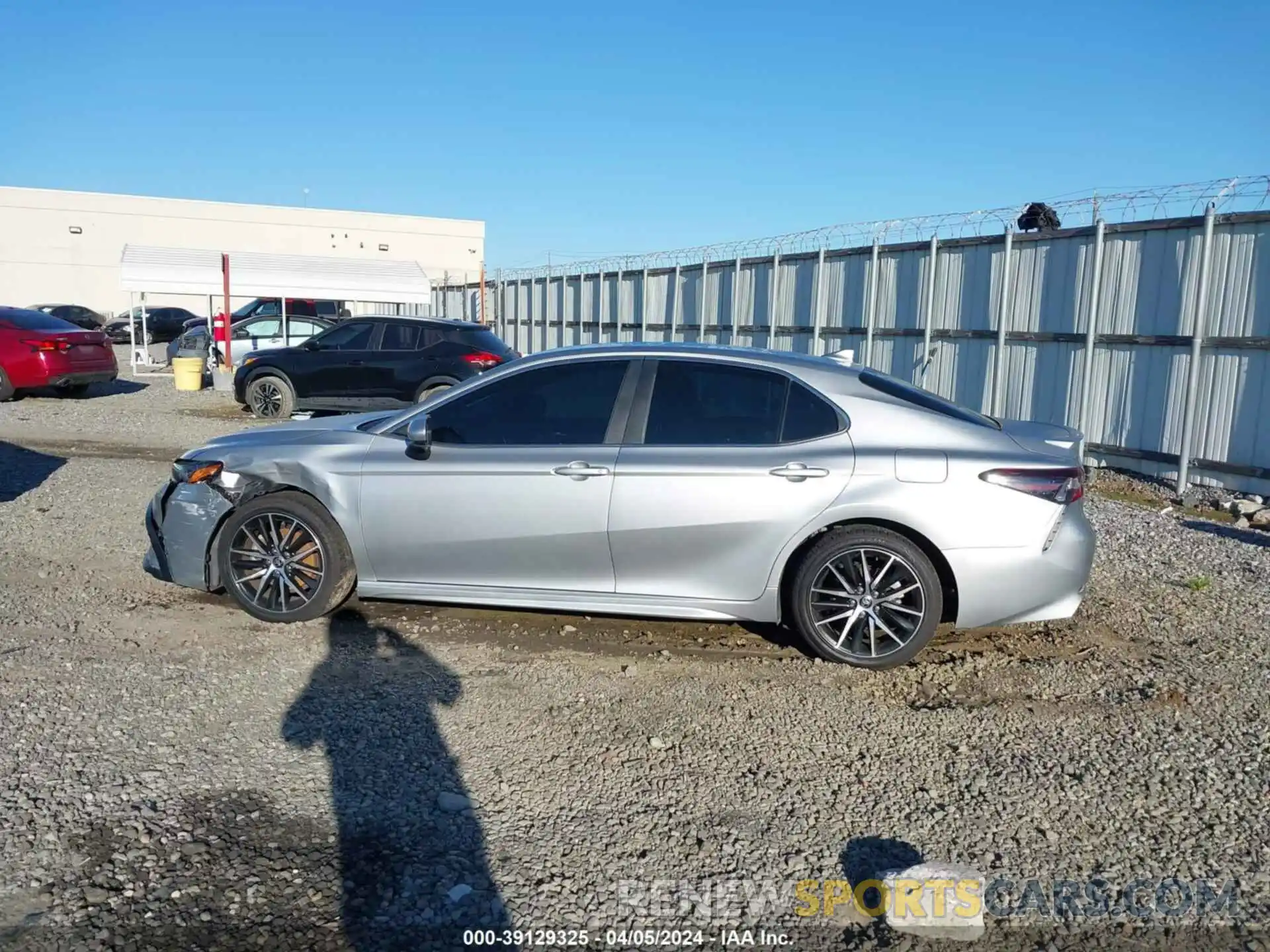 14 Photograph of a damaged car 4T1G11AK7MU593643 TOYOTA CAMRY 2021