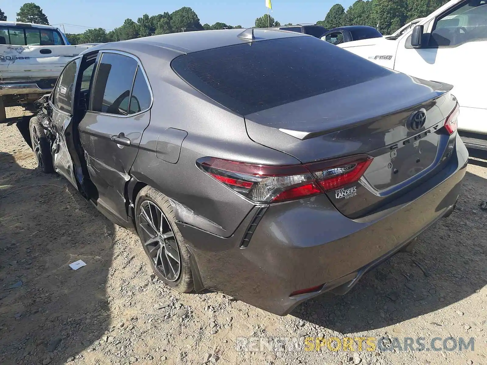 3 Photograph of a damaged car 4T1G11AK7MU610389 TOYOTA CAMRY 2021