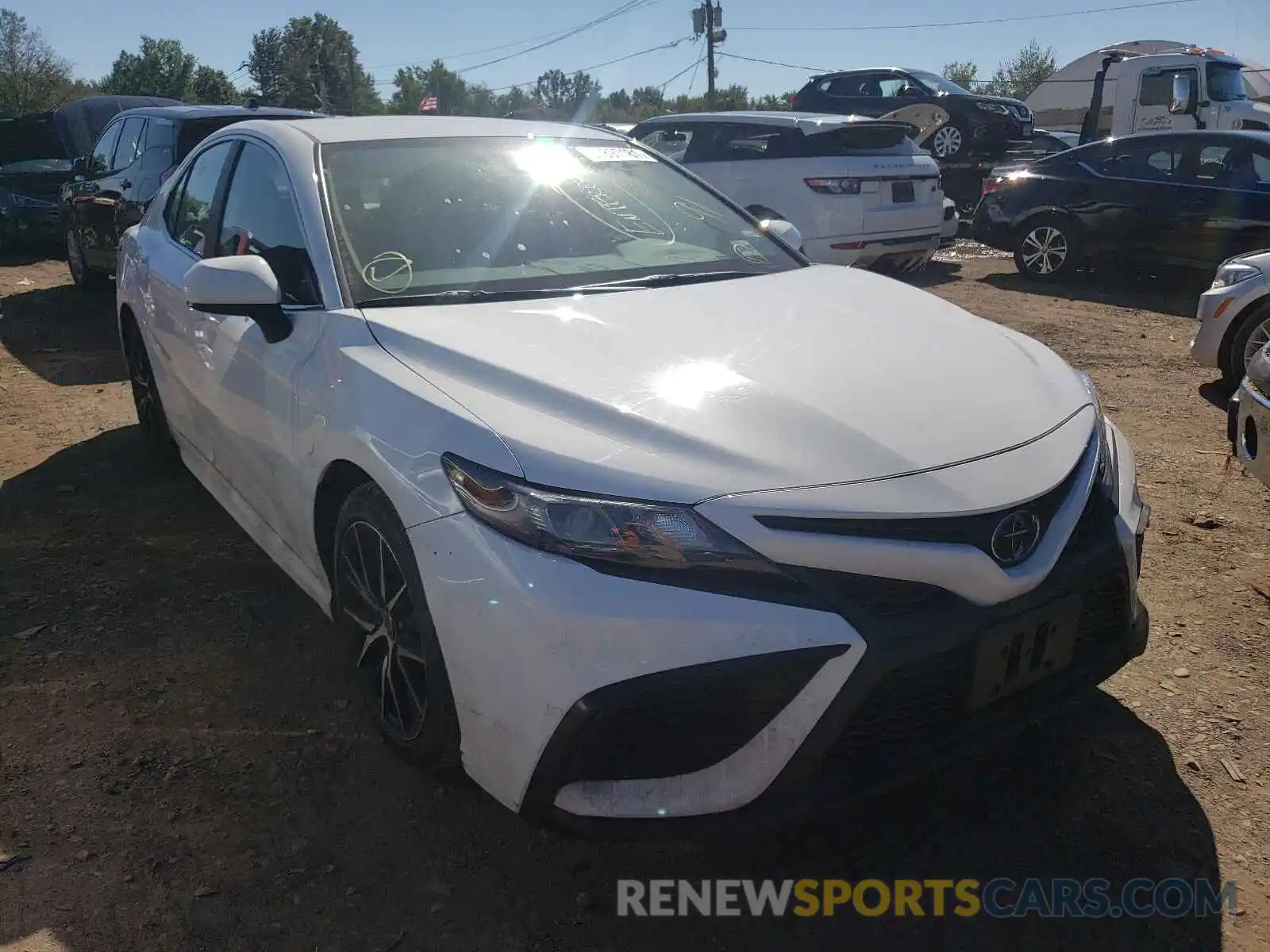 1 Photograph of a damaged car 4T1G11AK8MU403204 TOYOTA CAMRY 2021