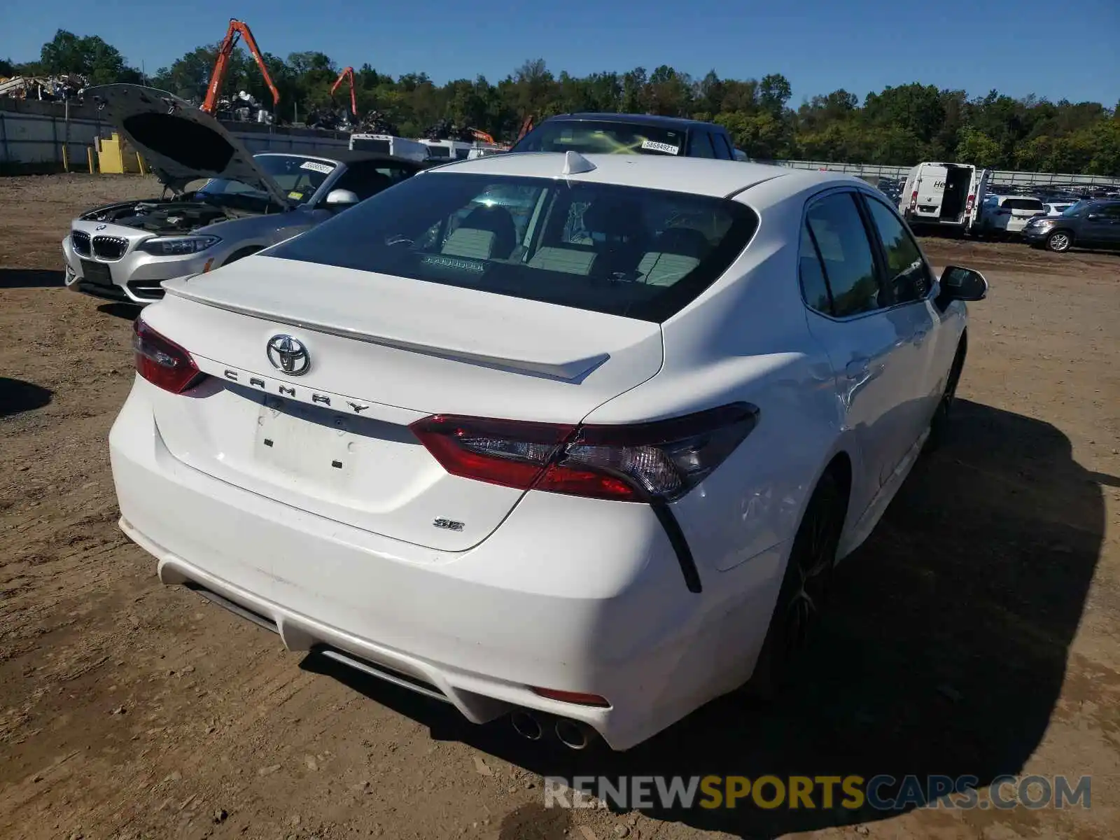 4 Photograph of a damaged car 4T1G11AK8MU403204 TOYOTA CAMRY 2021