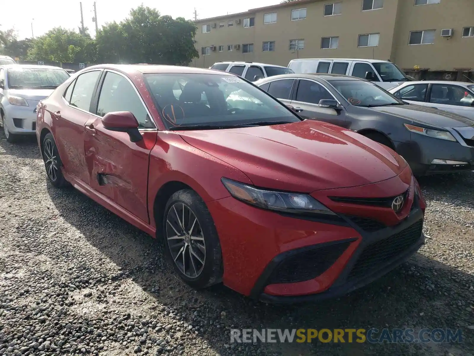 1 Photograph of a damaged car 4T1G11AK8MU409634 TOYOTA CAMRY 2021