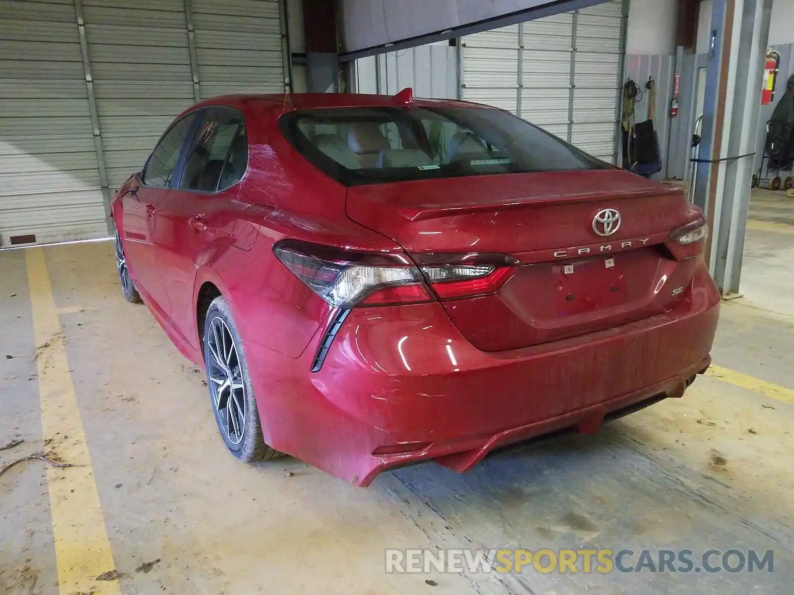 3 Photograph of a damaged car 4T1G11AK8MU417846 TOYOTA CAMRY 2021