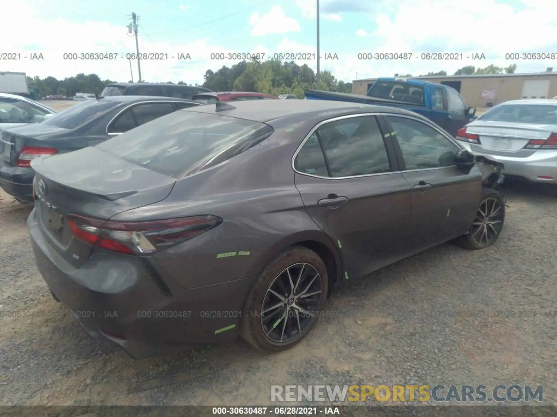 4 Photograph of a damaged car 4T1G11AK8MU418723 TOYOTA CAMRY 2021