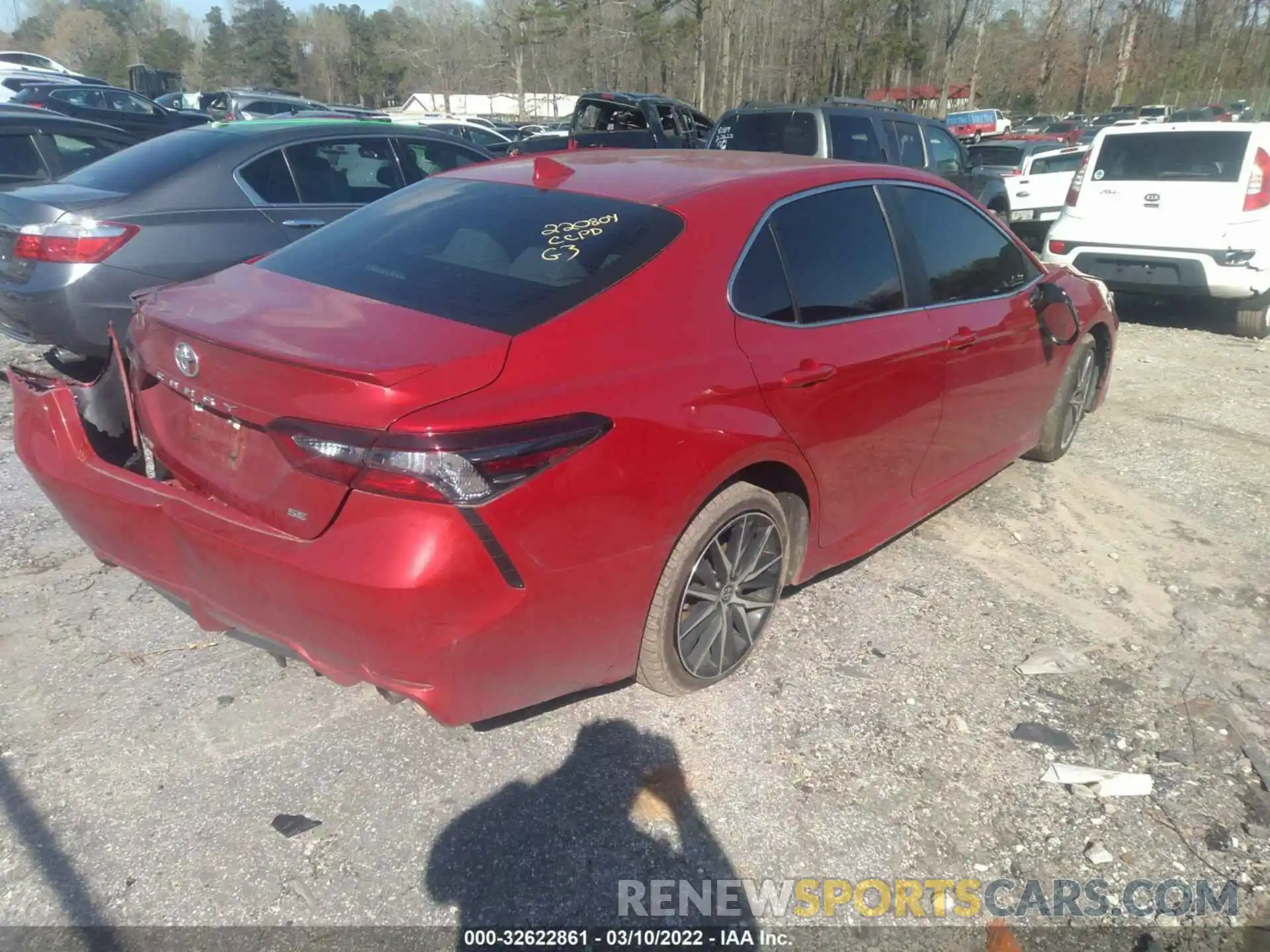 4 Photograph of a damaged car 4T1G11AK8MU419676 TOYOTA CAMRY 2021