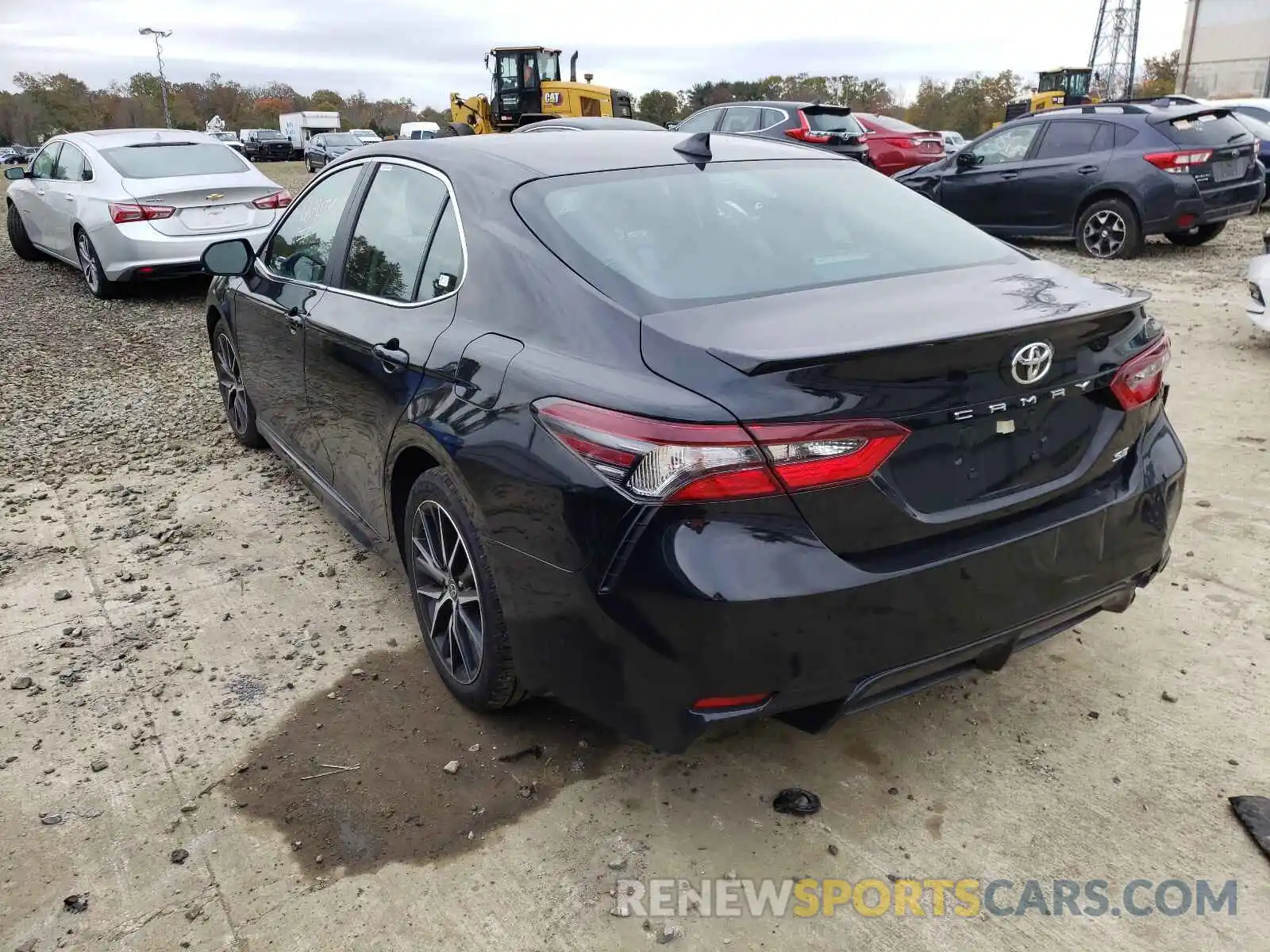 3 Photograph of a damaged car 4T1G11AK8MU423906 TOYOTA CAMRY 2021