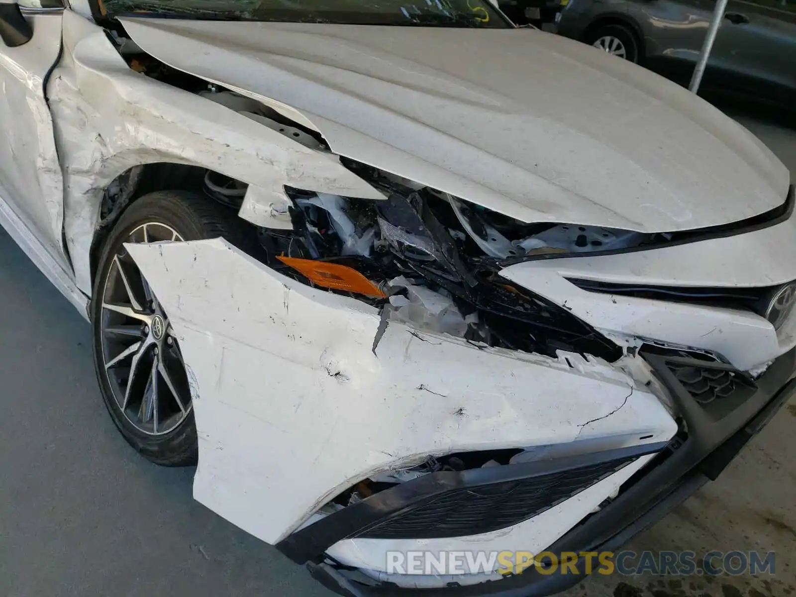 9 Photograph of a damaged car 4T1G11AK8MU425218 TOYOTA CAMRY 2021