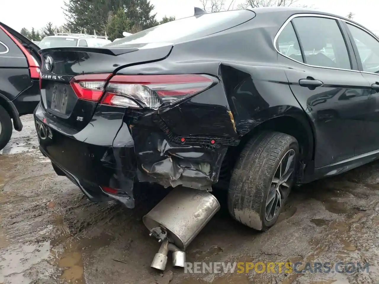 9 Photograph of a damaged car 4T1G11AK8MU431794 TOYOTA CAMRY 2021