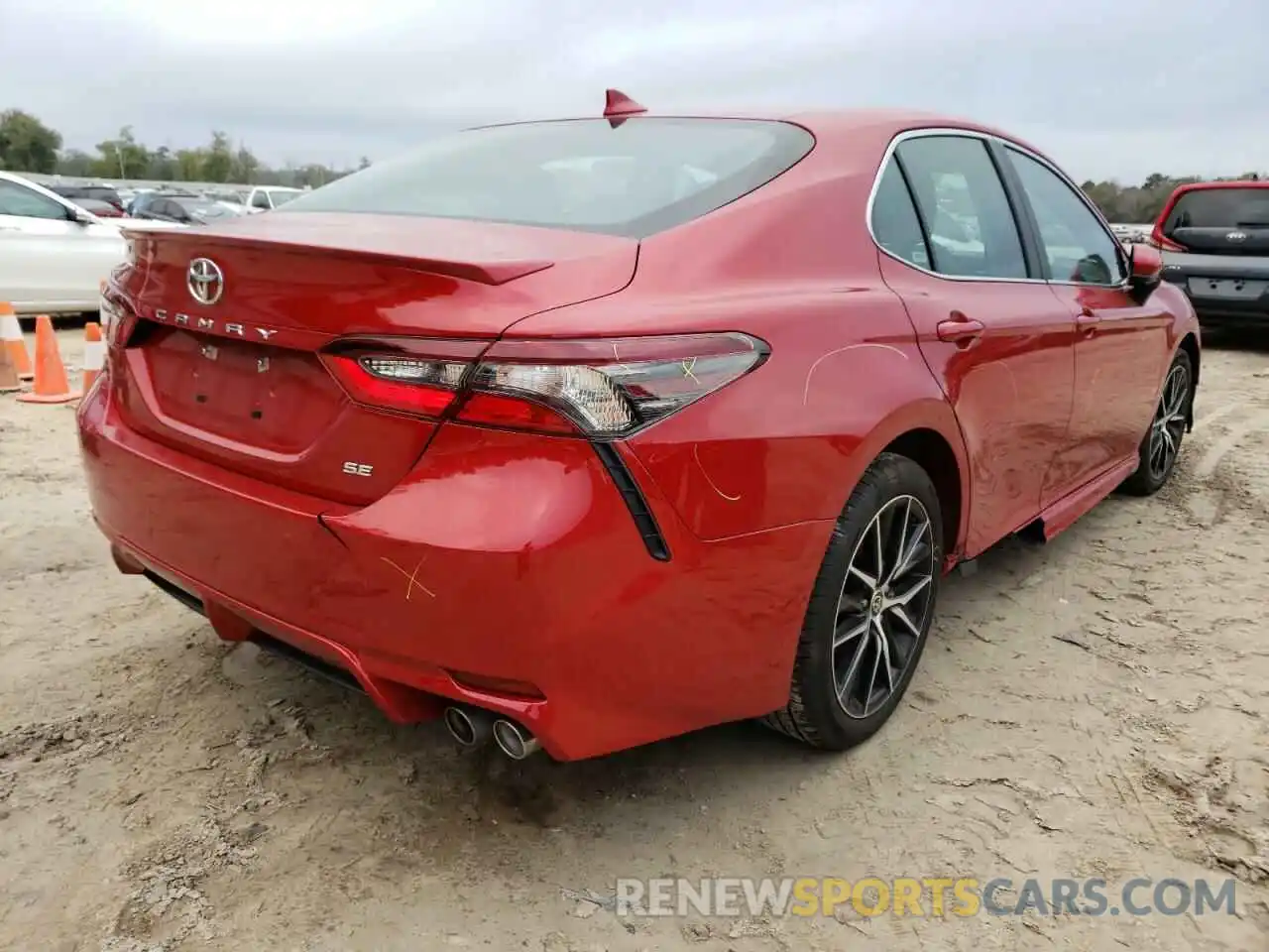 4 Photograph of a damaged car 4T1G11AK8MU438115 TOYOTA CAMRY 2021