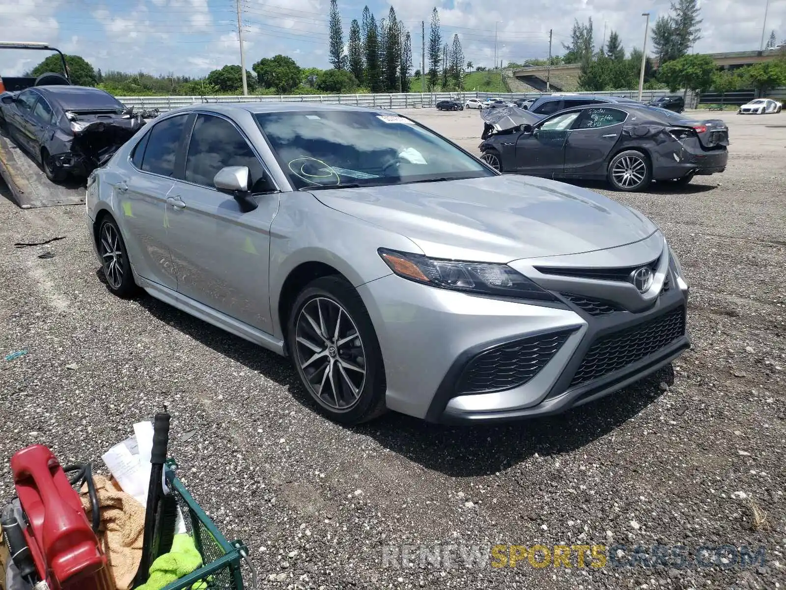 1 Photograph of a damaged car 4T1G11AK8MU449180 TOYOTA CAMRY 2021