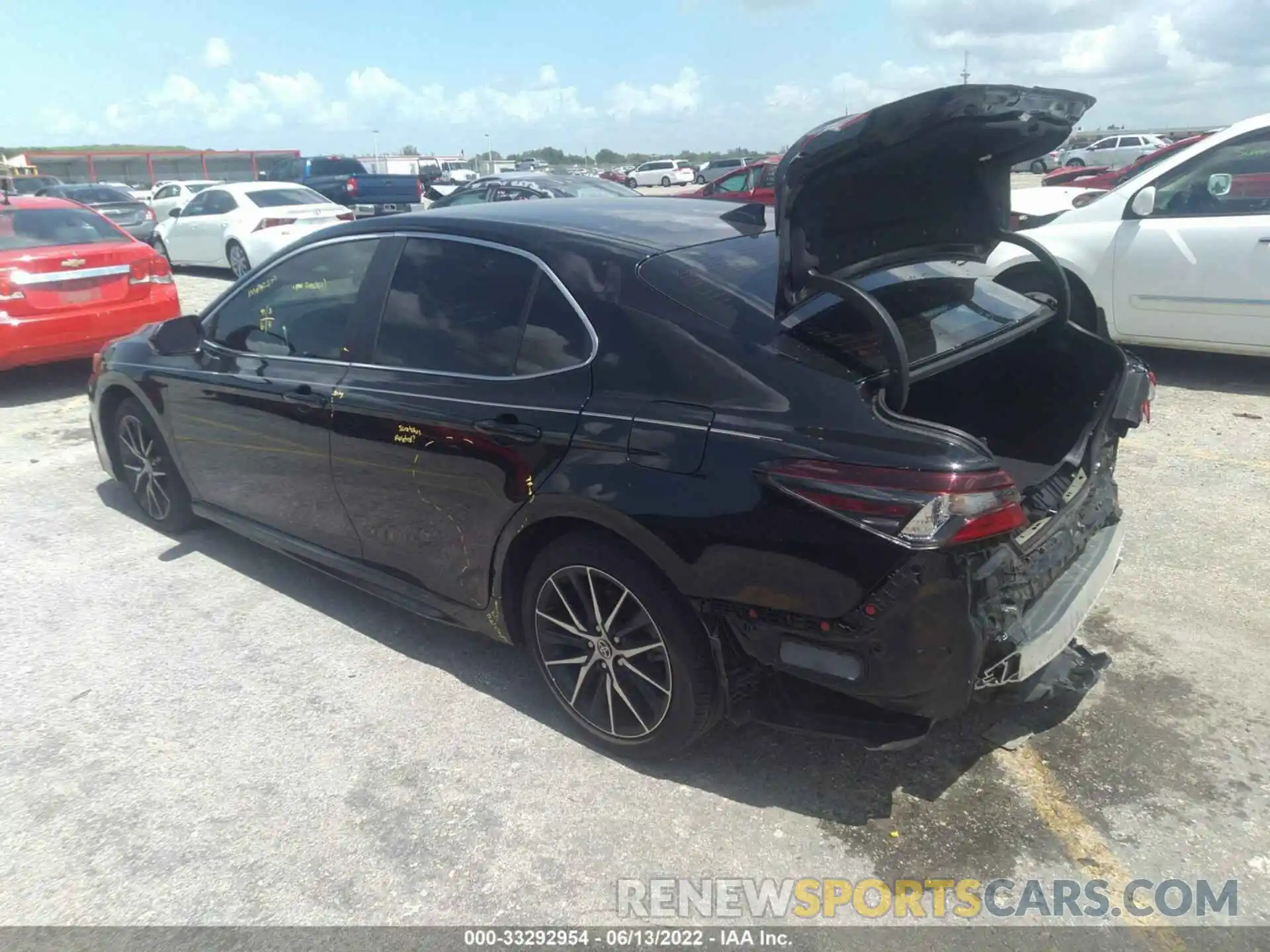 3 Photograph of a damaged car 4T1G11AK8MU450880 TOYOTA CAMRY 2021