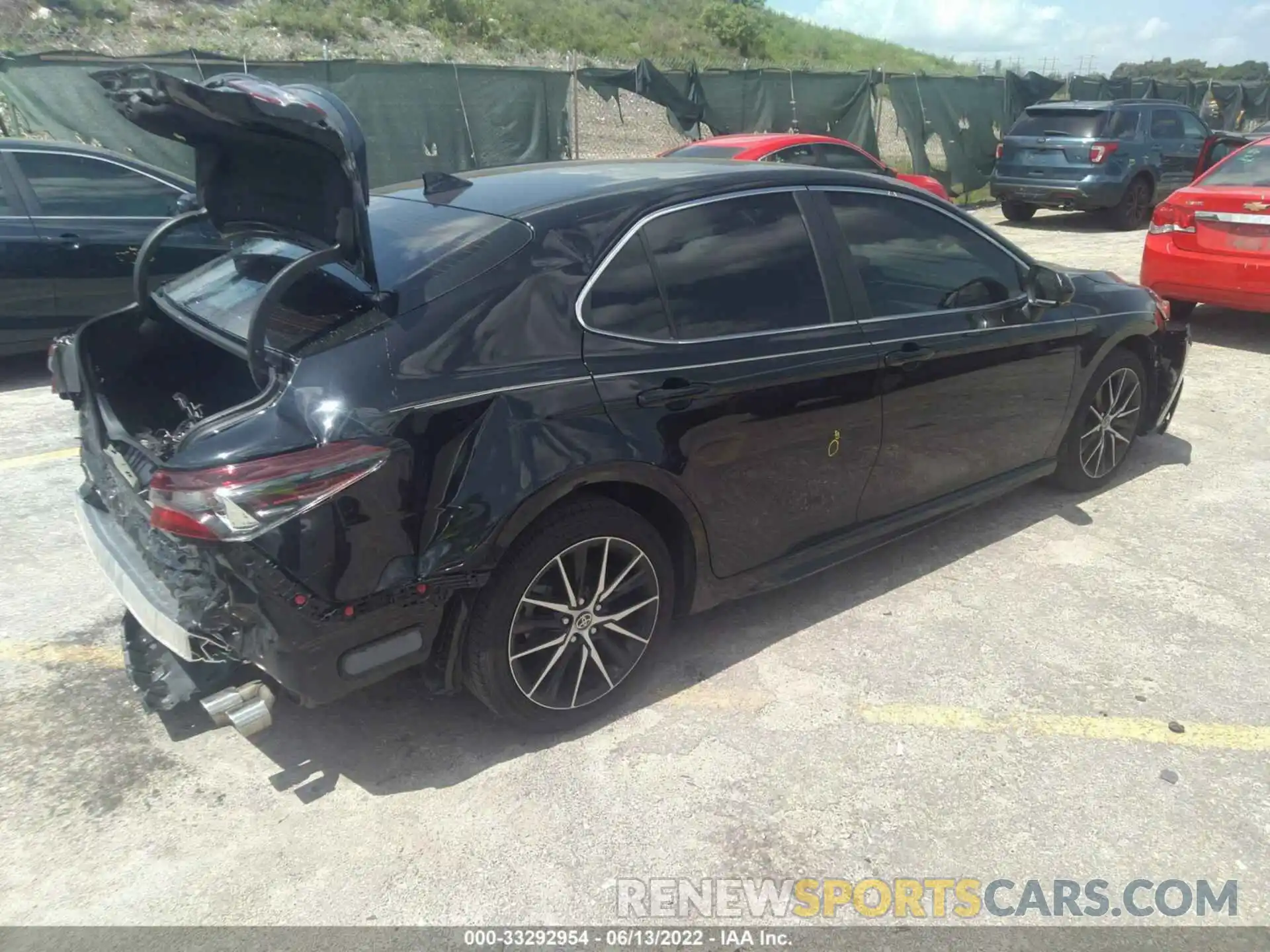 4 Photograph of a damaged car 4T1G11AK8MU450880 TOYOTA CAMRY 2021