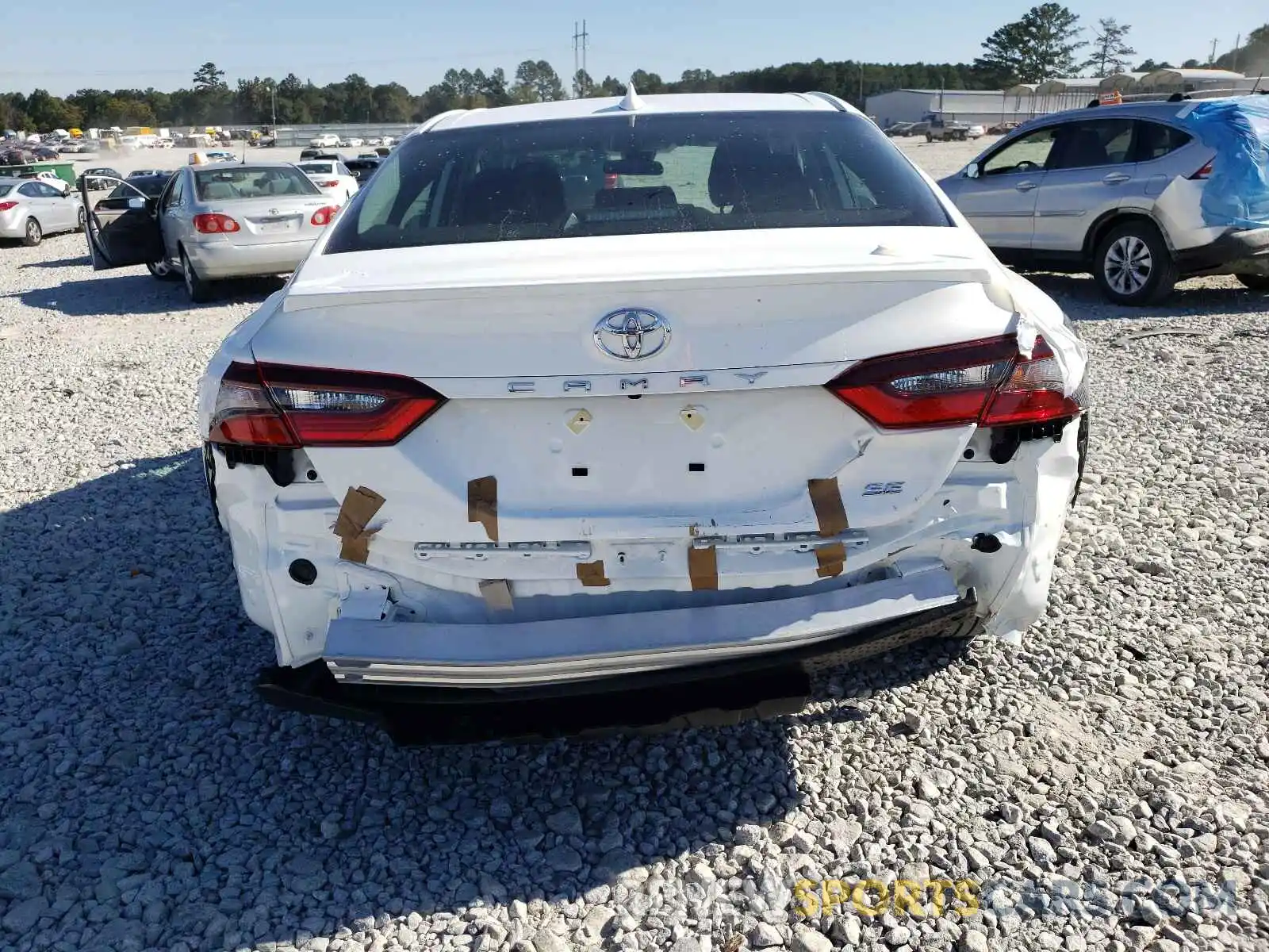 9 Photograph of a damaged car 4T1G11AK8MU461099 TOYOTA CAMRY 2021