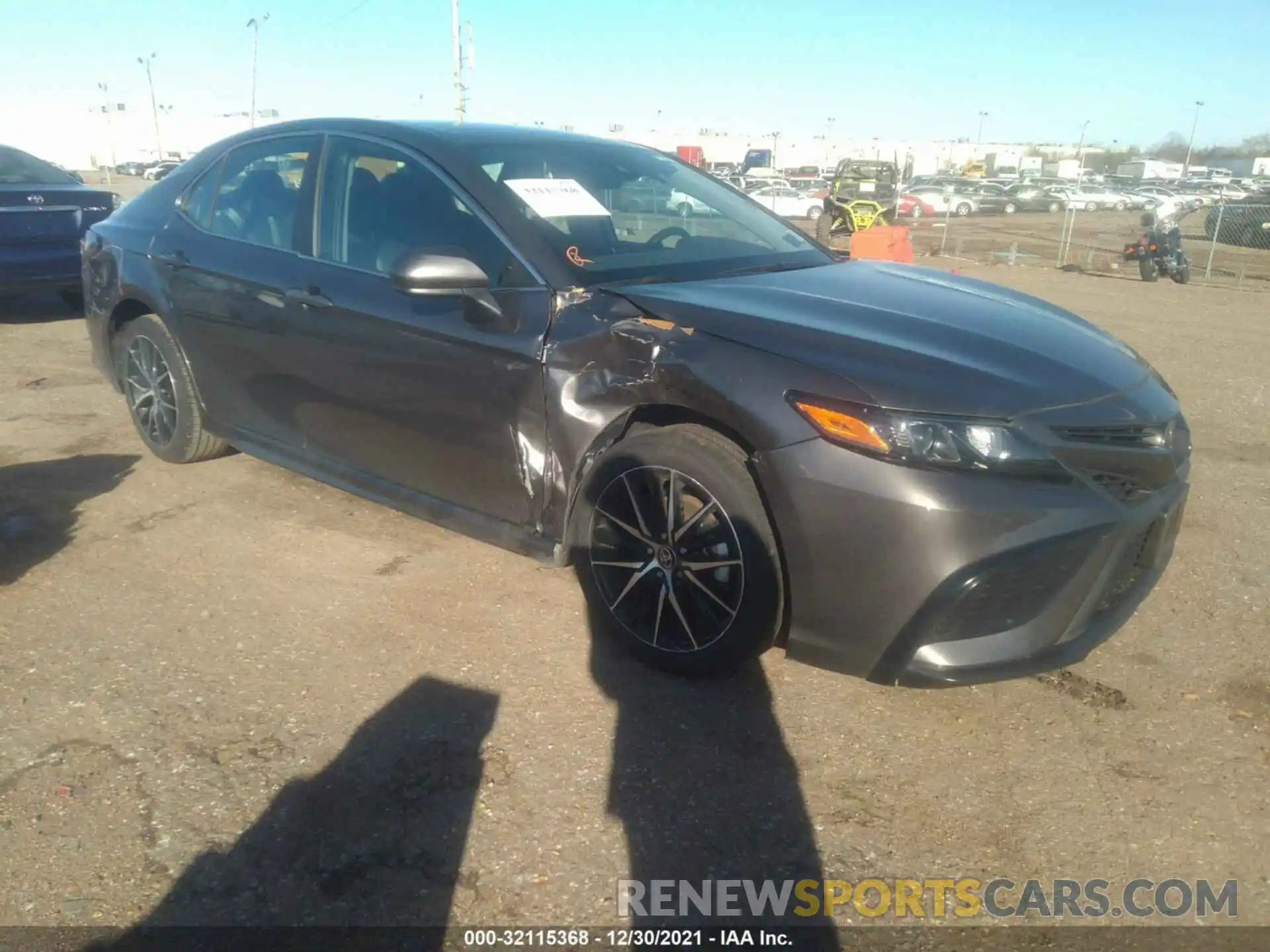 1 Photograph of a damaged car 4T1G11AK8MU466402 TOYOTA CAMRY 2021