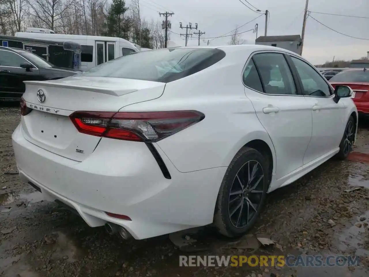 4 Photograph of a damaged car 4T1G11AK8MU467307 TOYOTA CAMRY 2021