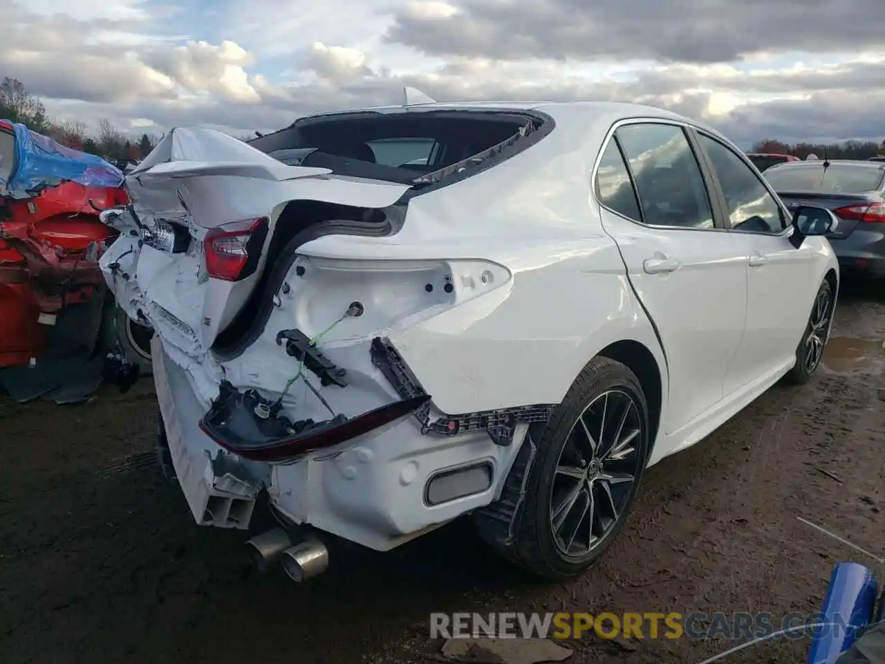 4 Photograph of a damaged car 4T1G11AK8MU468439 TOYOTA CAMRY 2021